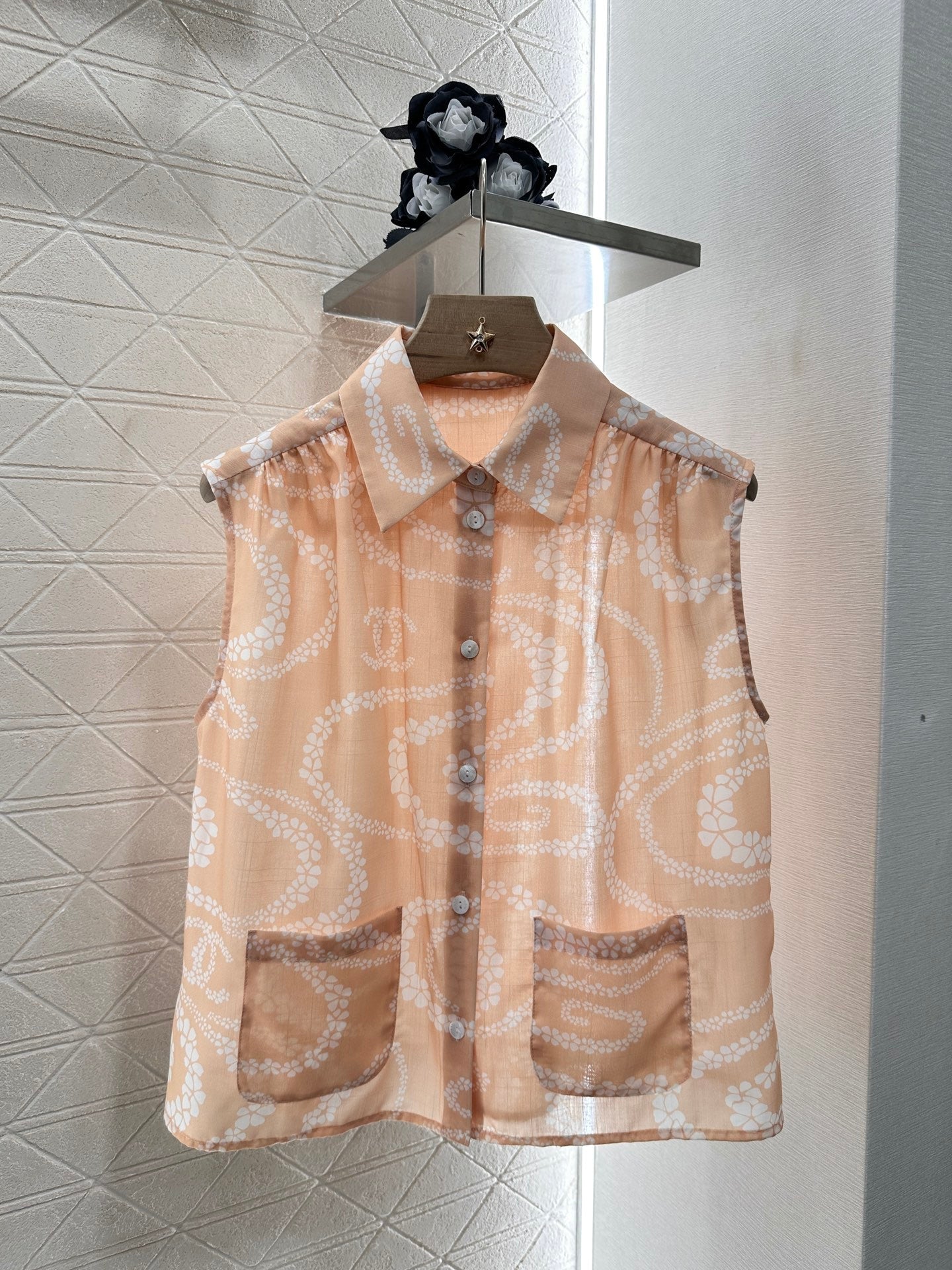C 25 Printed Sleeveless Vest Shirt
