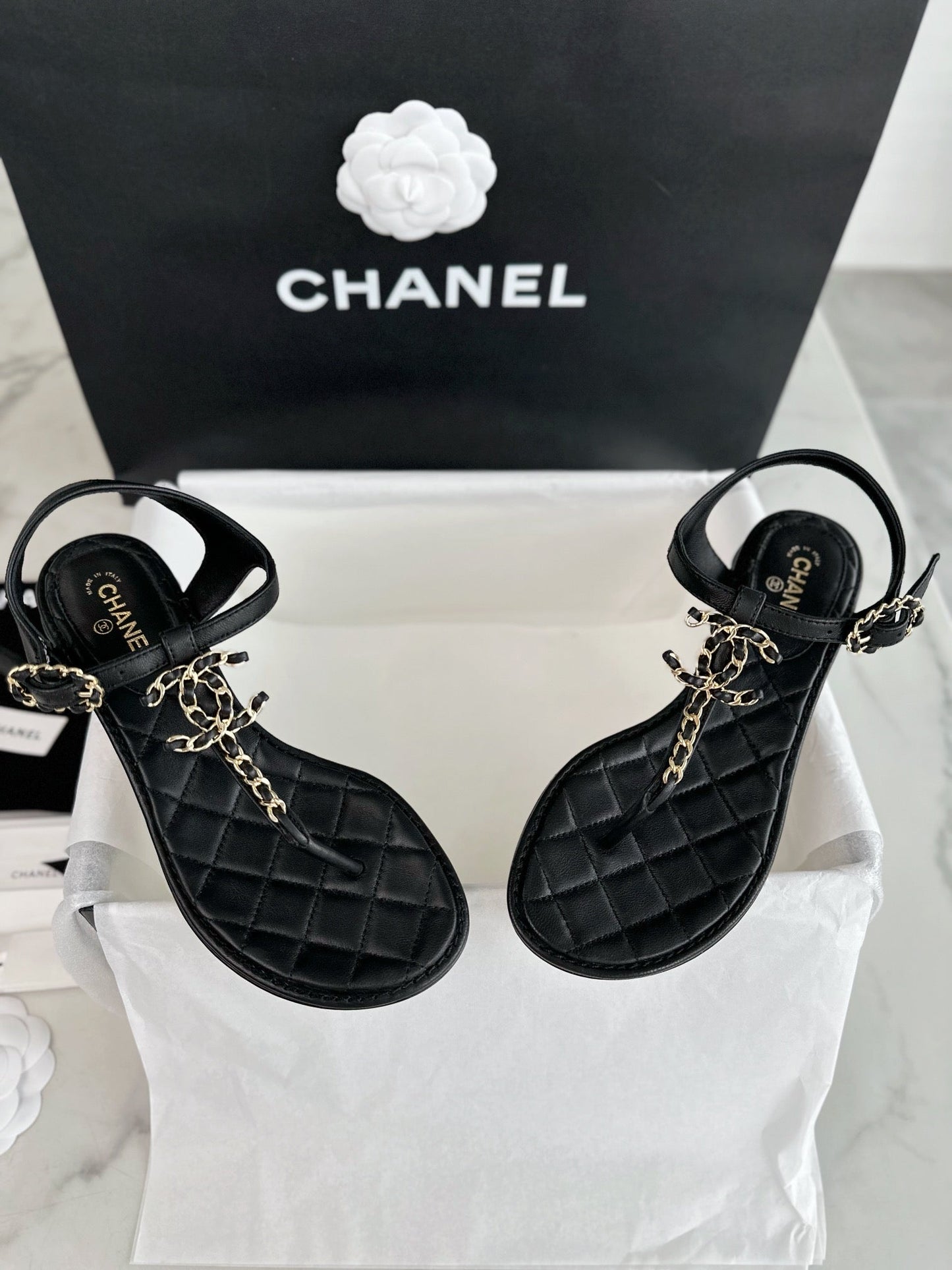 πππ Black flip-flop thick heel sandals