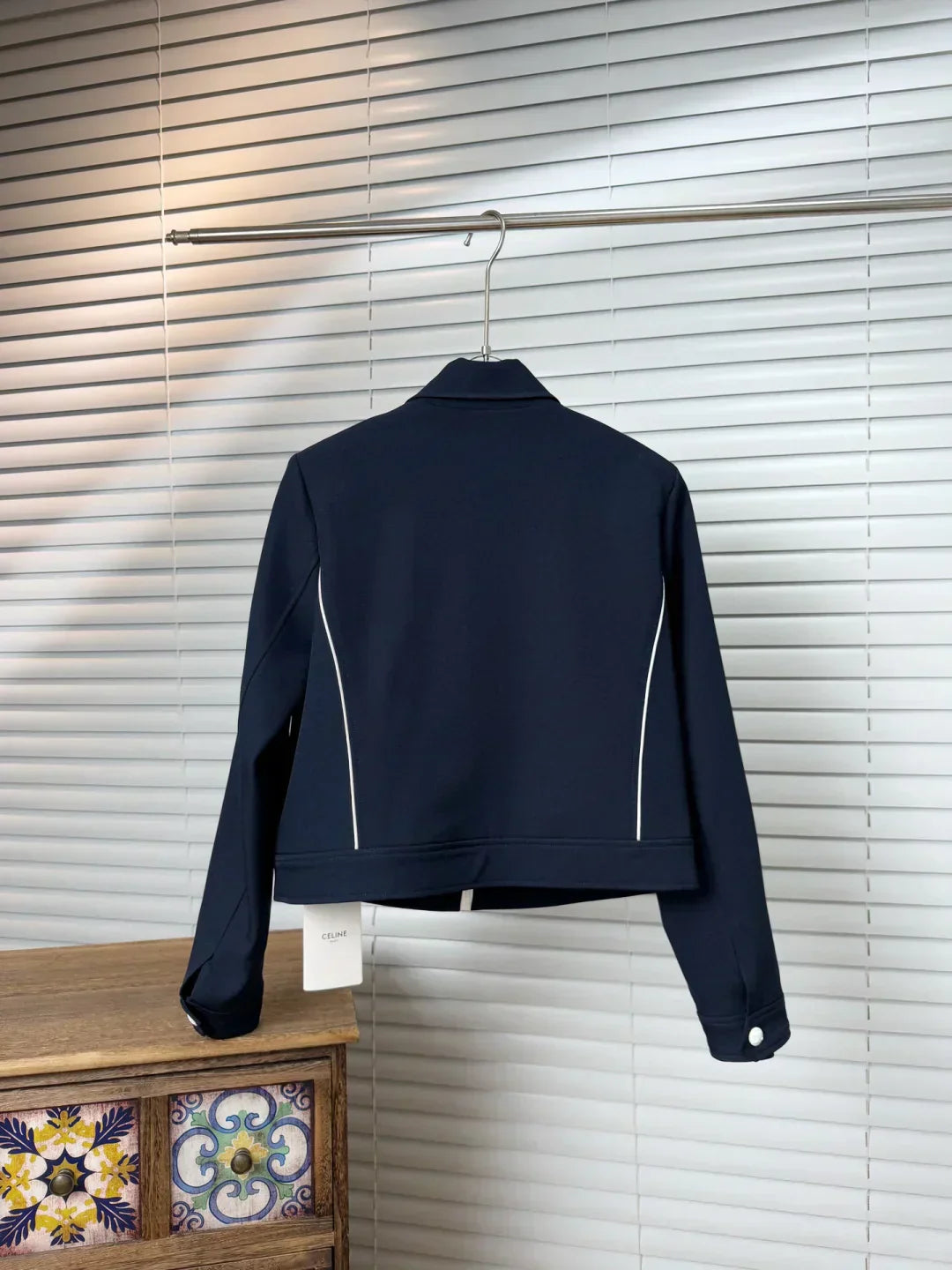 Lapel zipper suit