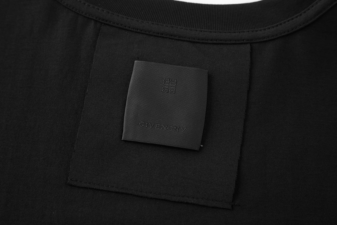 Lock pendant short sleeves