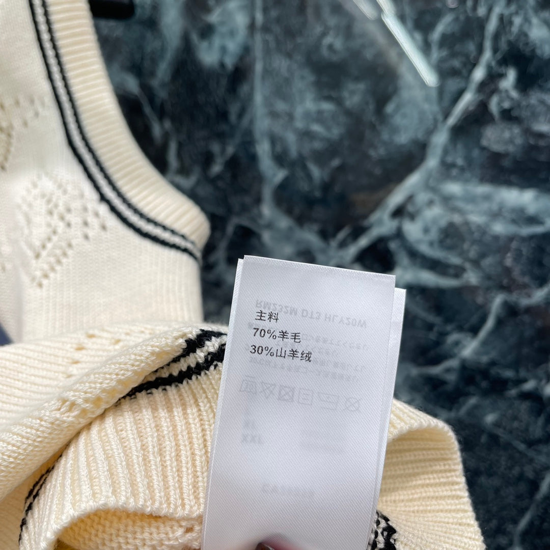 25ss Round neck knitted vest