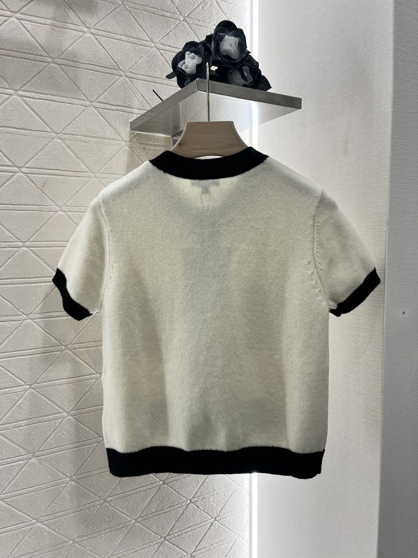 25SS Color blocking knitted short sleeved cardigan