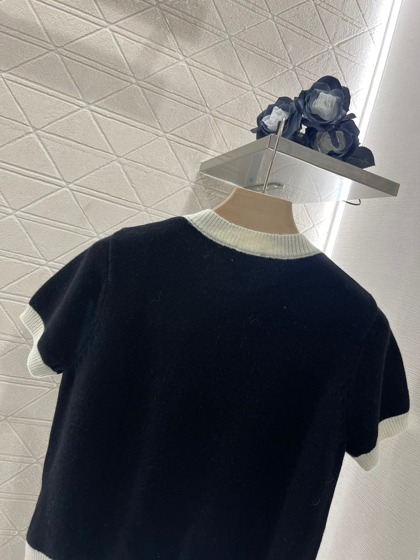 25SS Color blocking knitted short sleeved cardigan