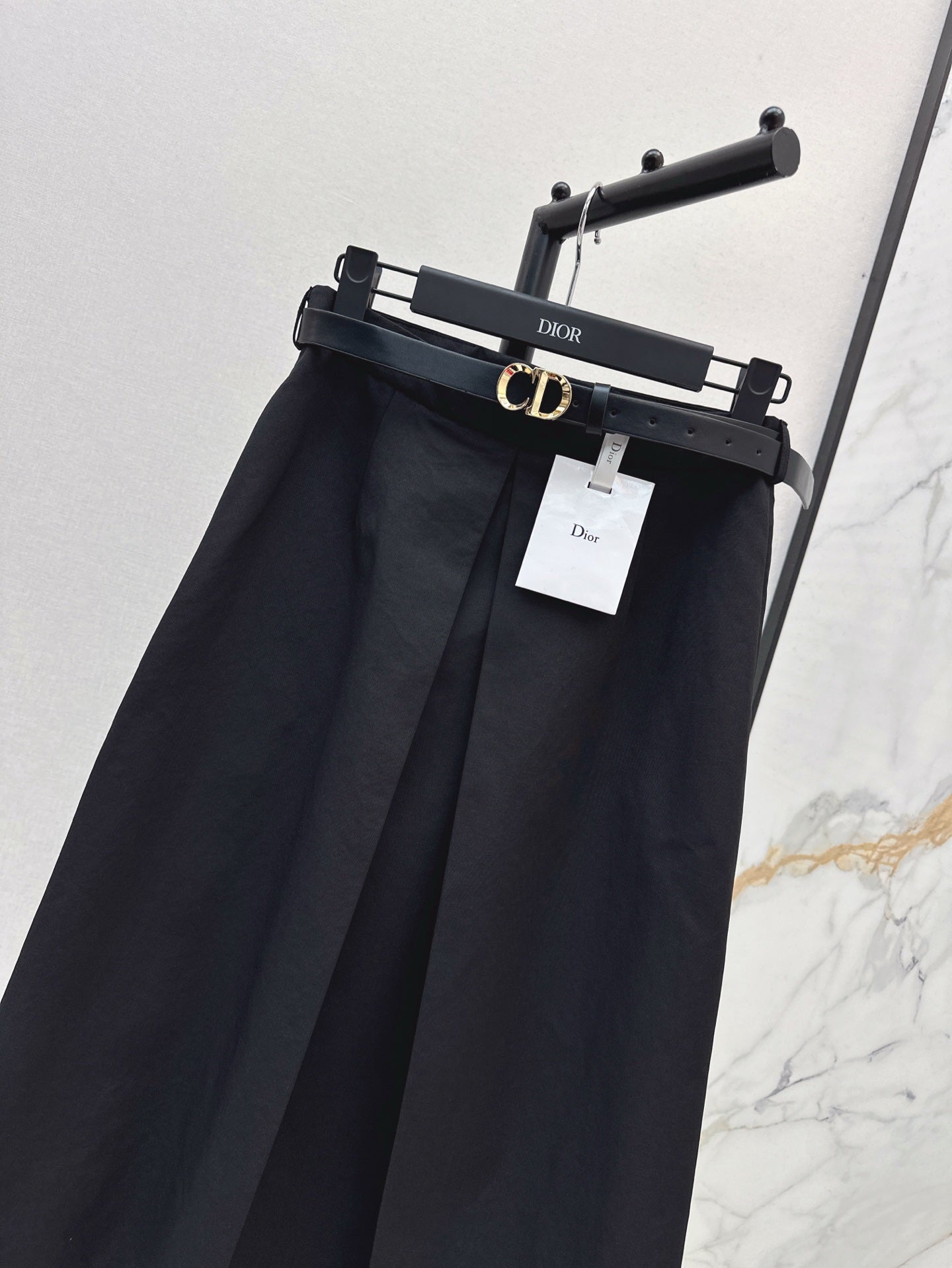25SS Versatile black long skirt
