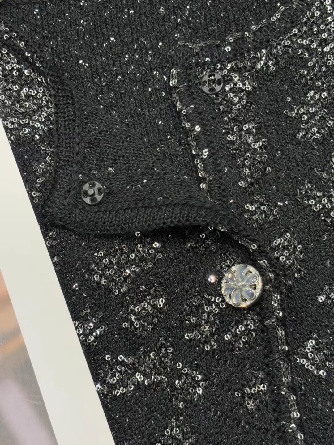25ss Sparkling special yarn knitted cardigan
