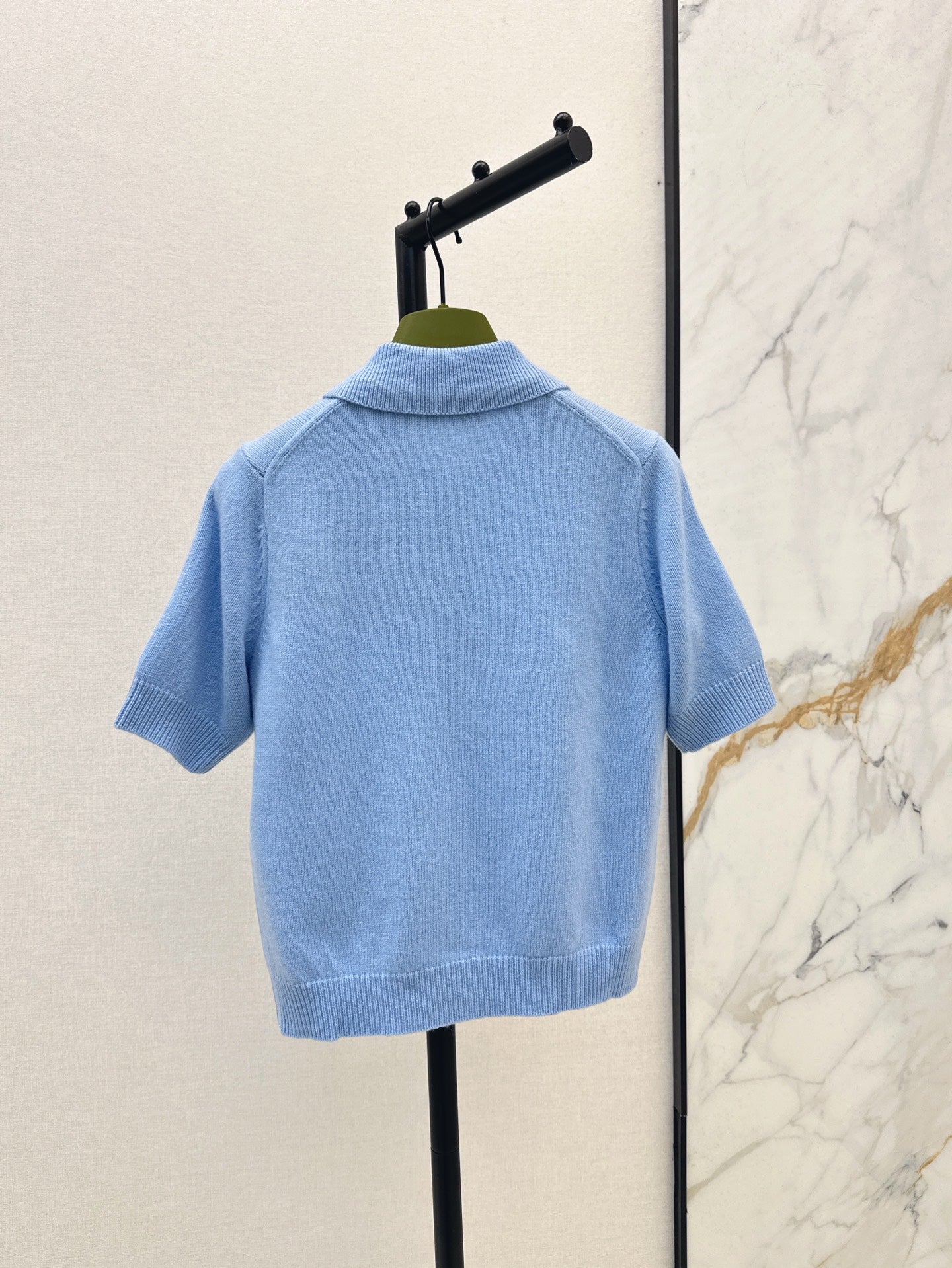 25SS Collar short sleeved top