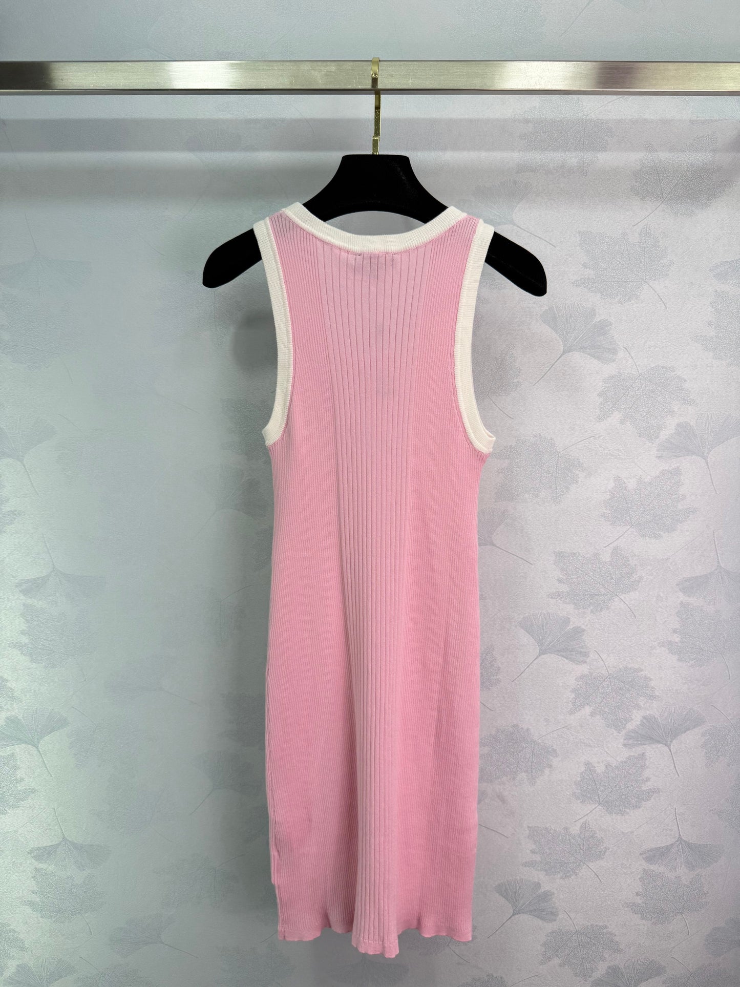 25 Slim knit vest skirt