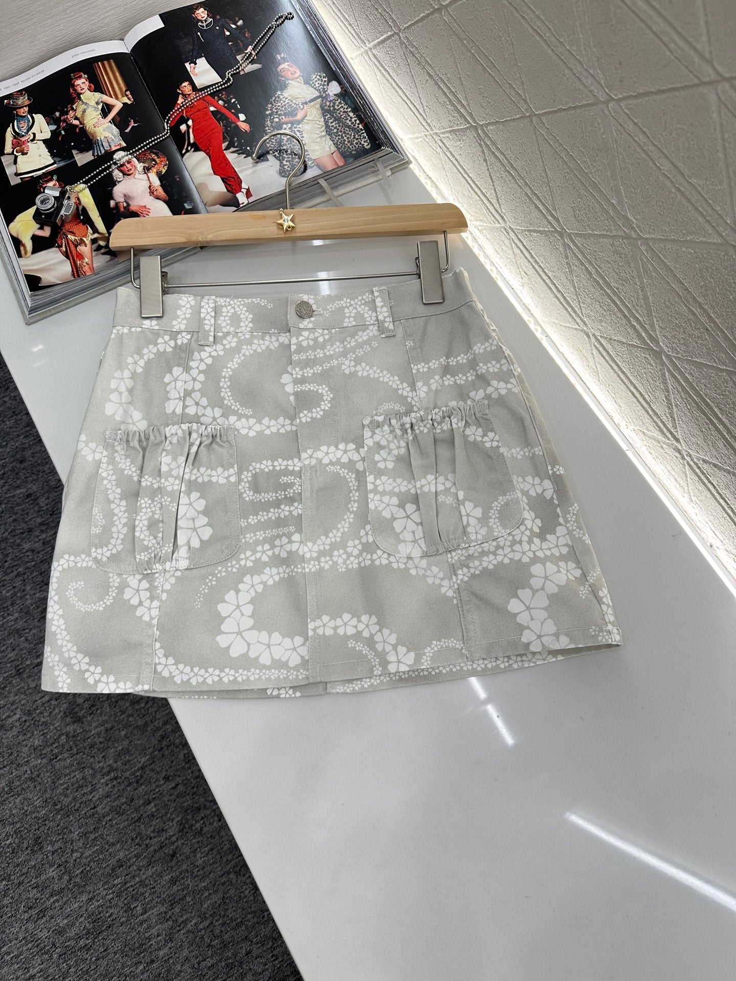 25 Printed denim skirt
