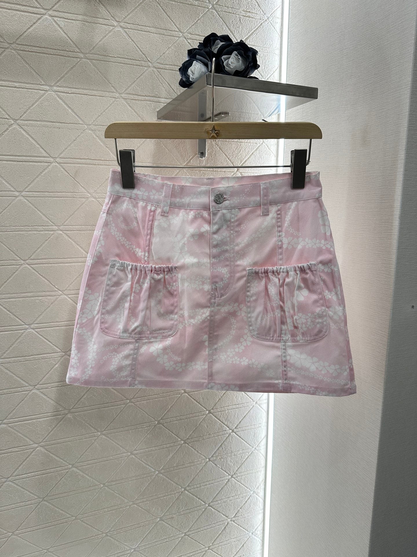 25 Printed denim skirt