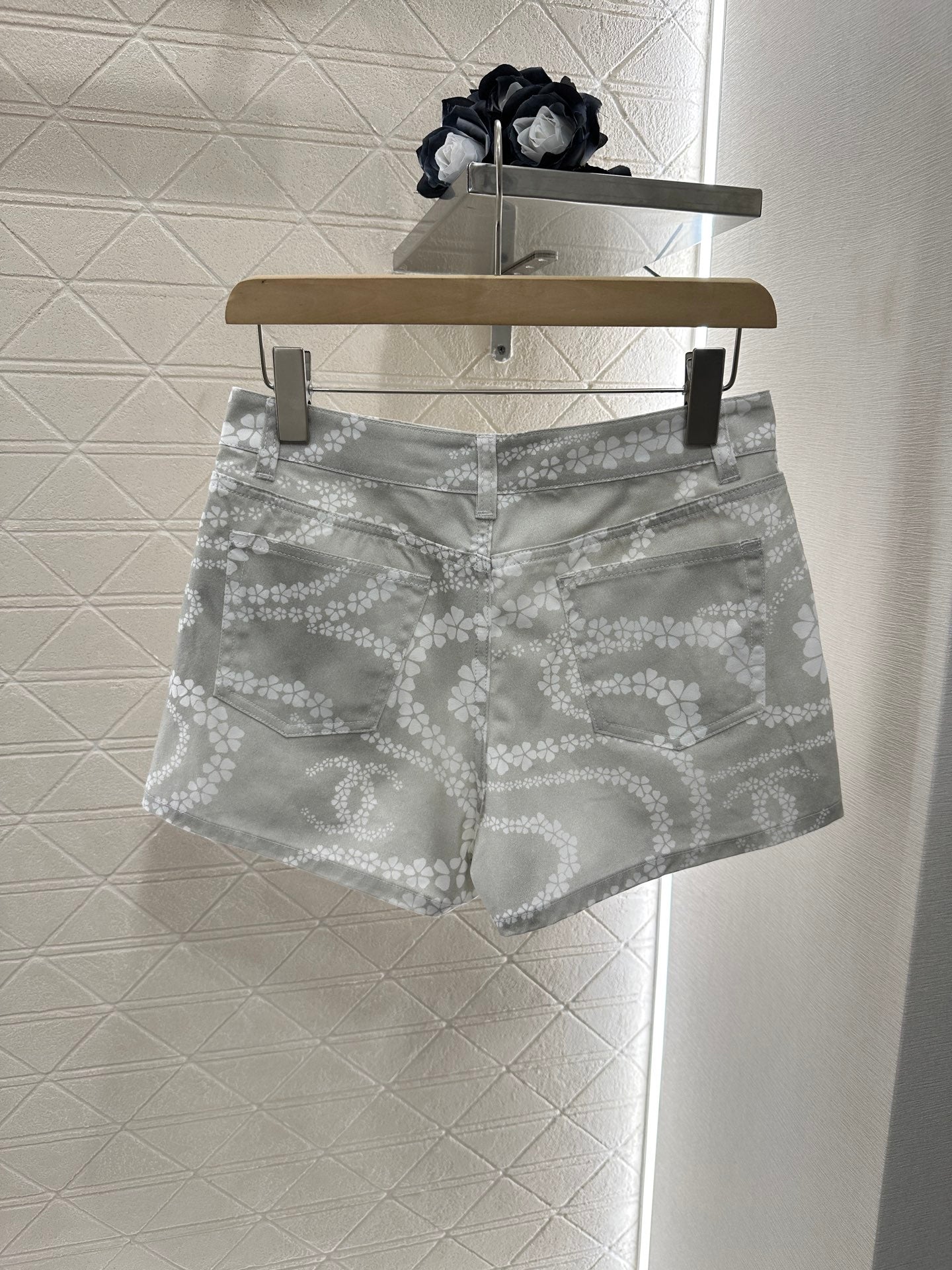 25 Printed Denim Jacket Shorts Set