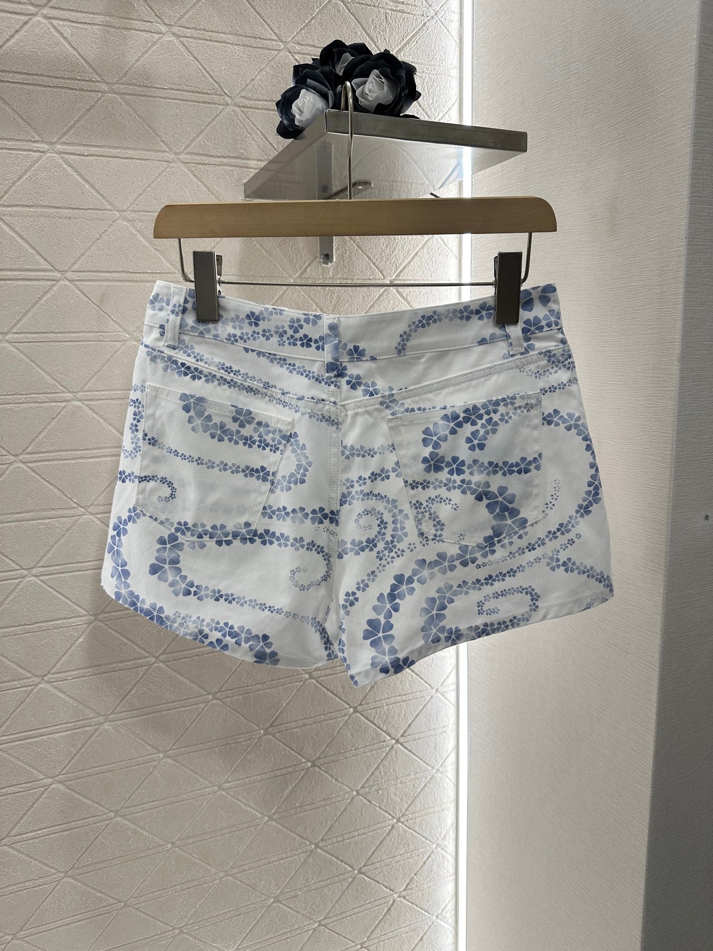 25 Printed Denim Jacket Shorts Set