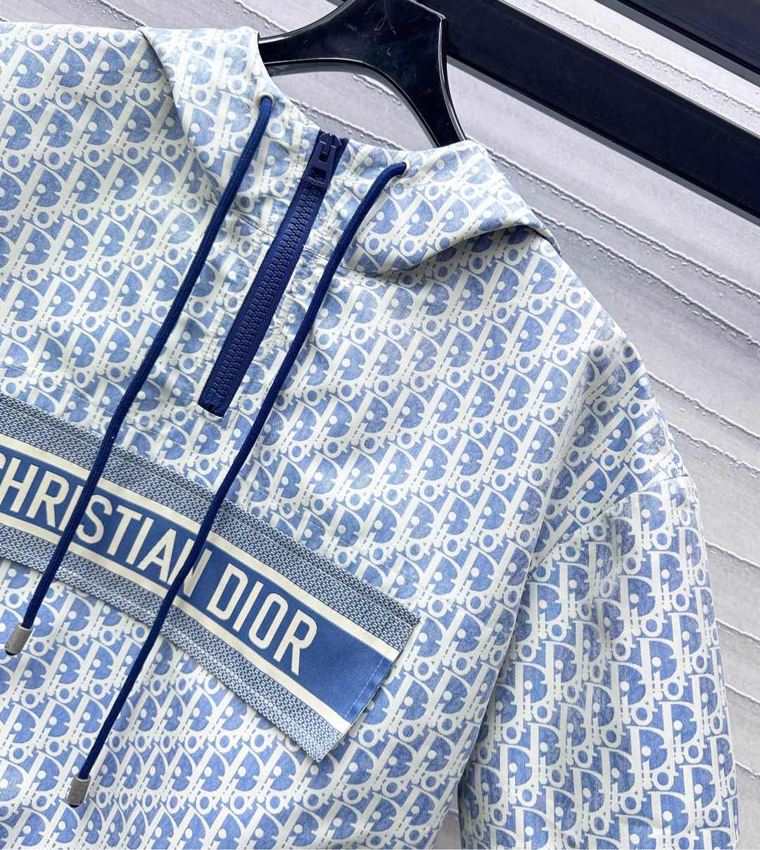 25 Jacquard Hooded Sweatshirt
