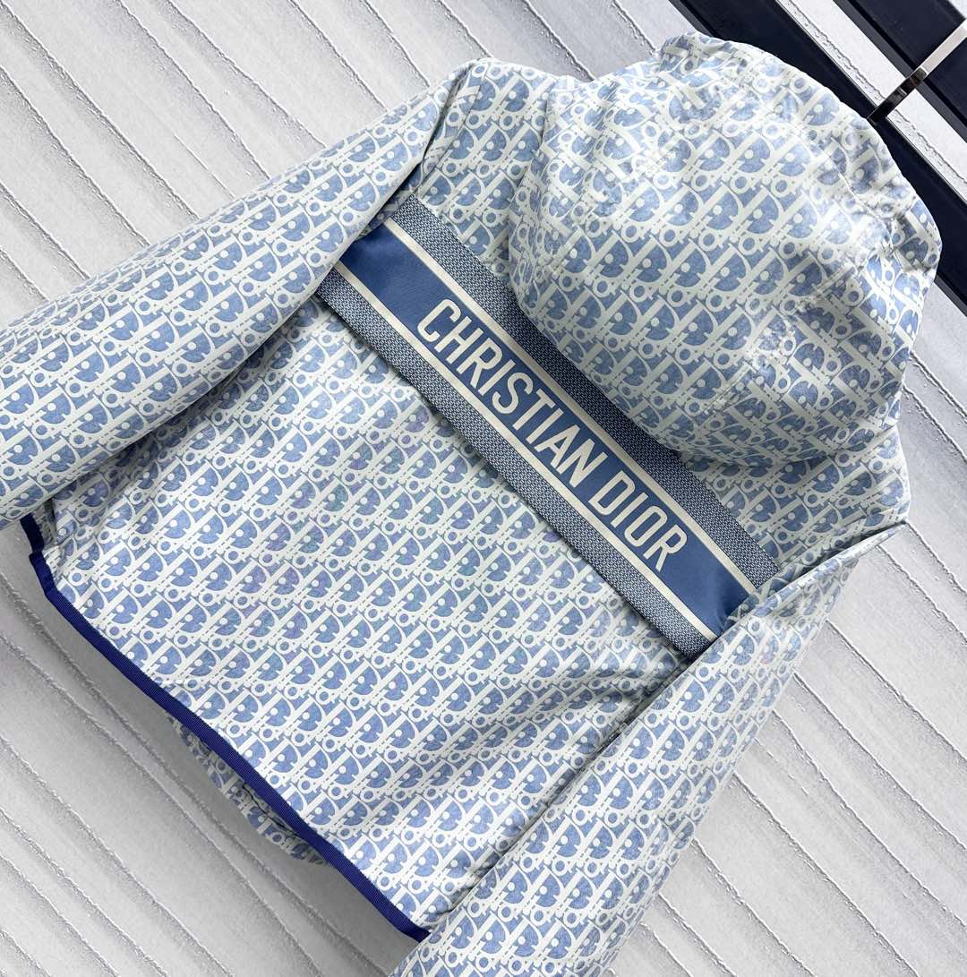 25 Jacquard Hooded Sweatshirt