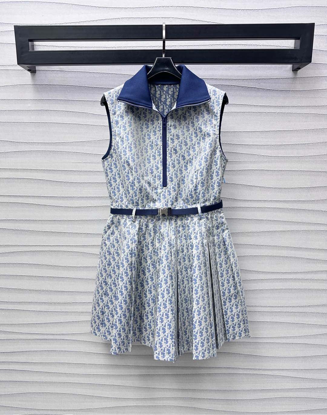 25 Jacquard Waistband Vest Skirt