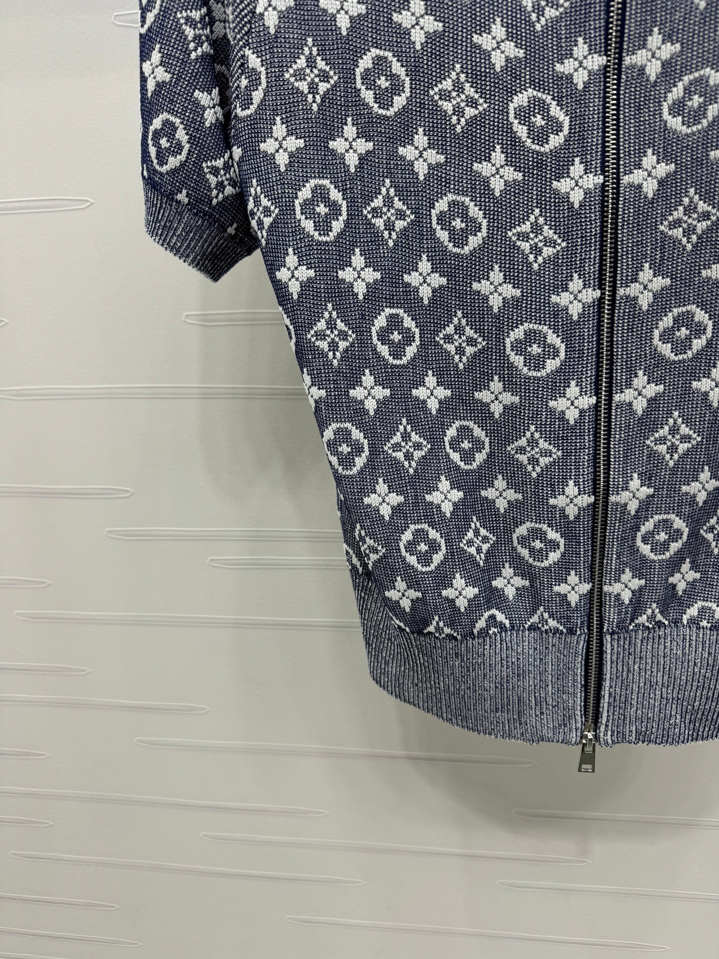 25 Zipper Jacquard Knit Short Sleeve Shorts Set