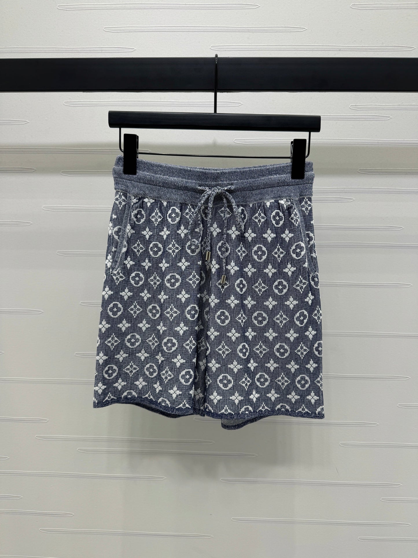 25 Zipper Jacquard Knit Short Sleeve Shorts Set