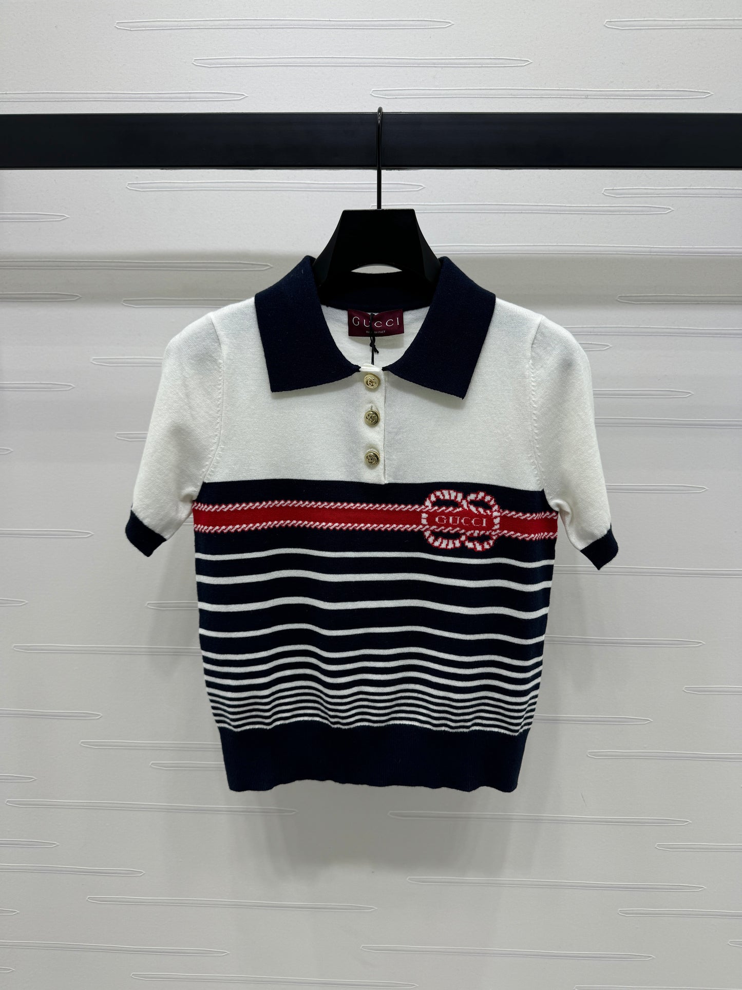 25 Striped lapel knit short sleeve
