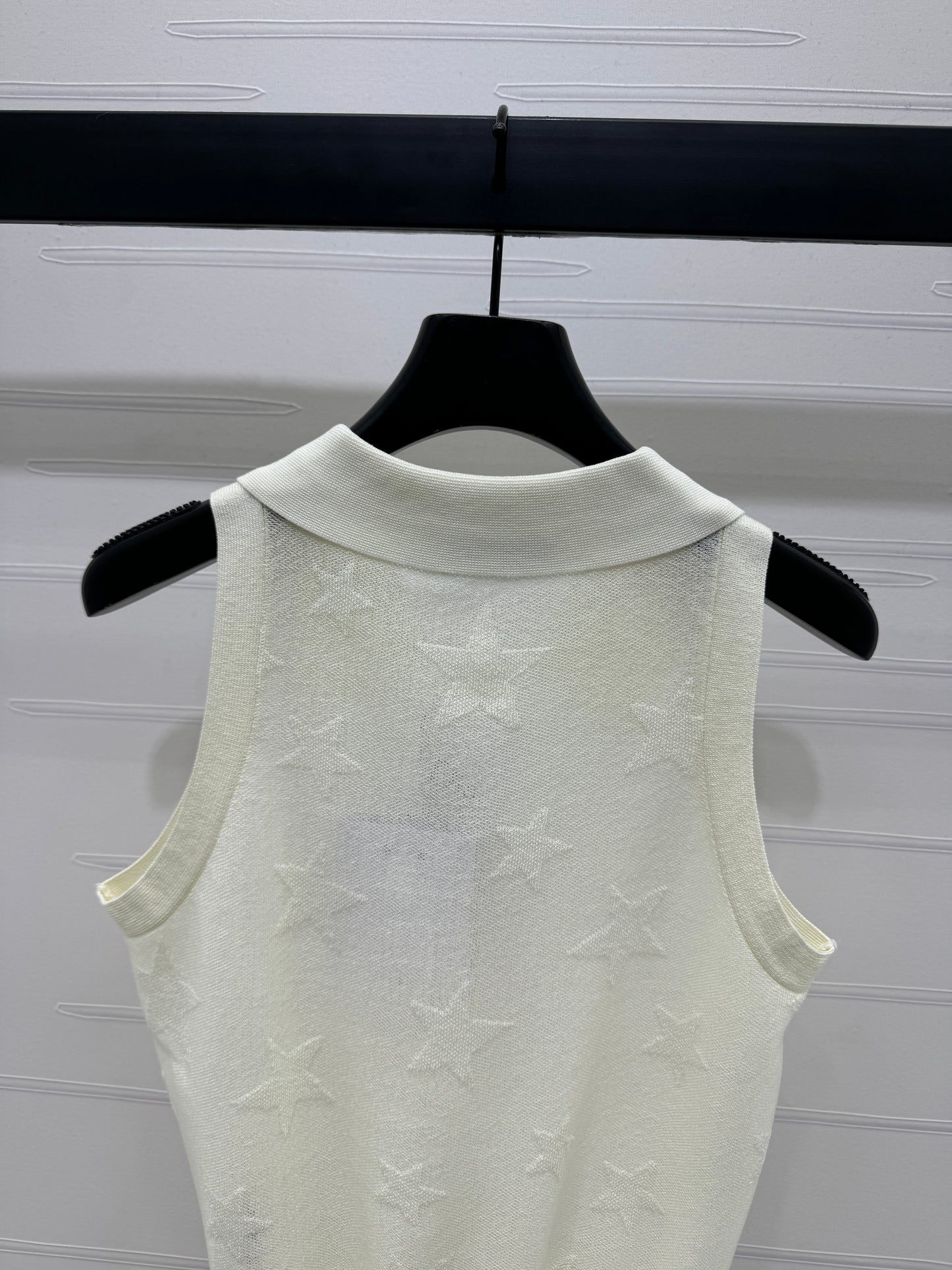 25 Lapel Knit Vest