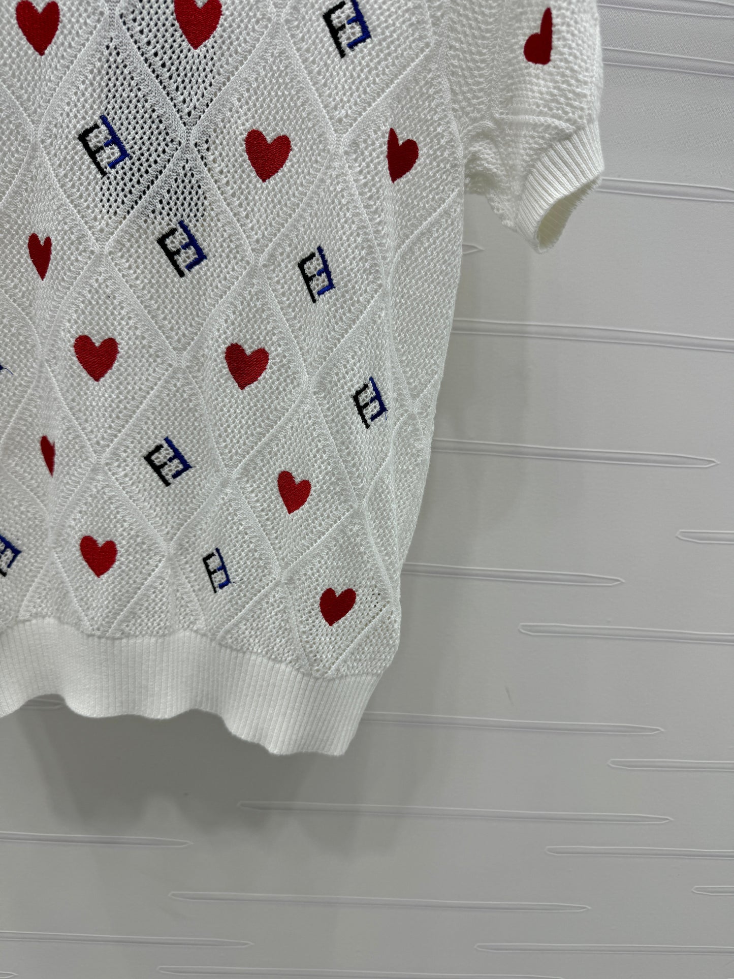 25 Cutout monogrammed knit short sleeves!