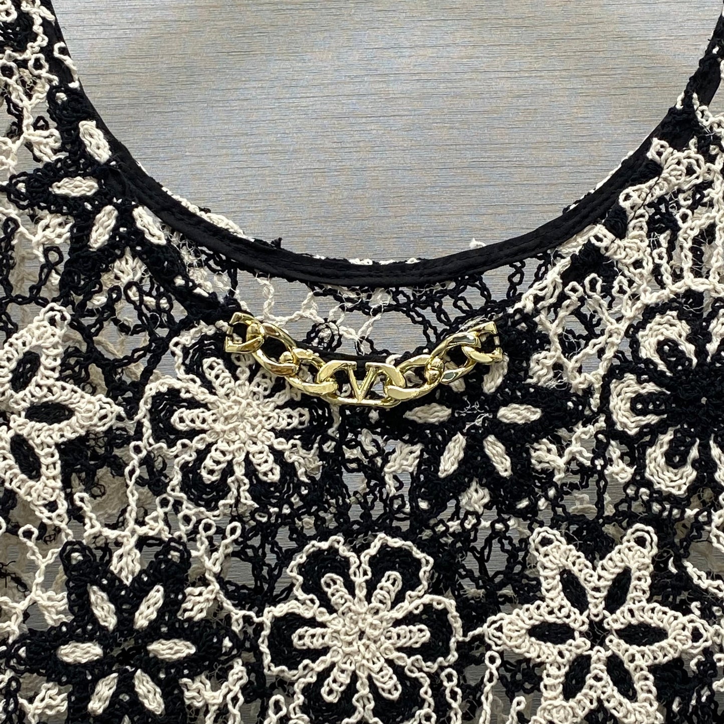25 Embroidered Metal Button Embellished Design Vest Top Top Half Skirt Set