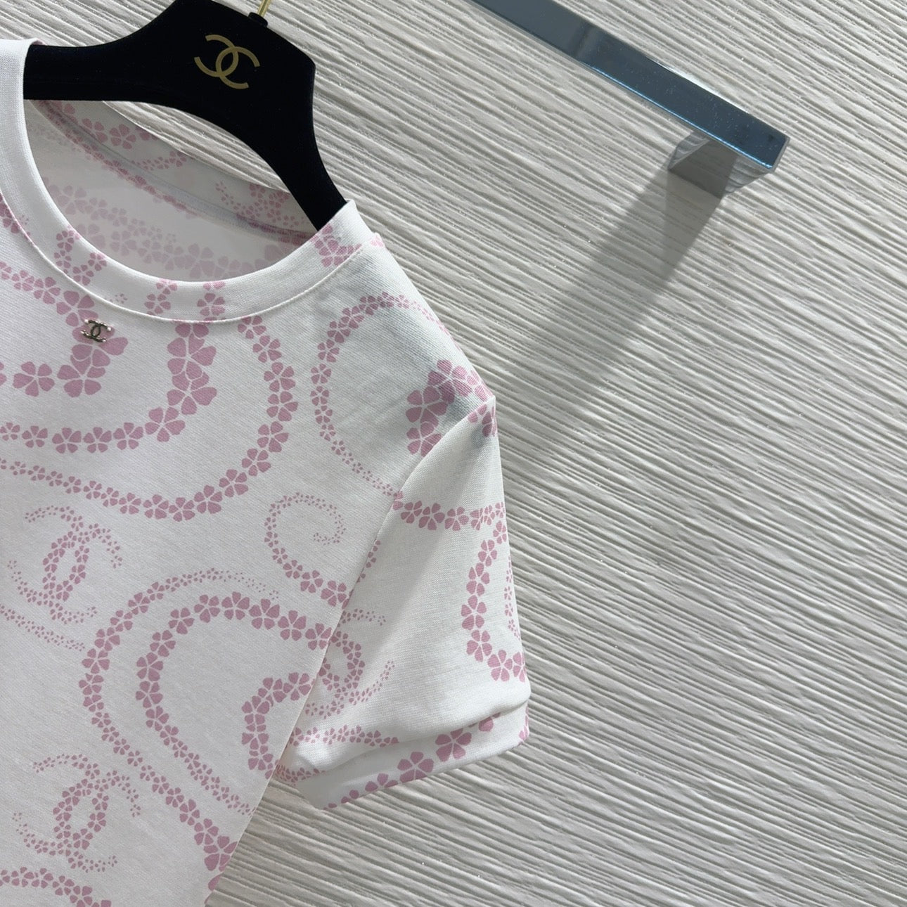 25 Flower Curve Pattern Short Sleeve