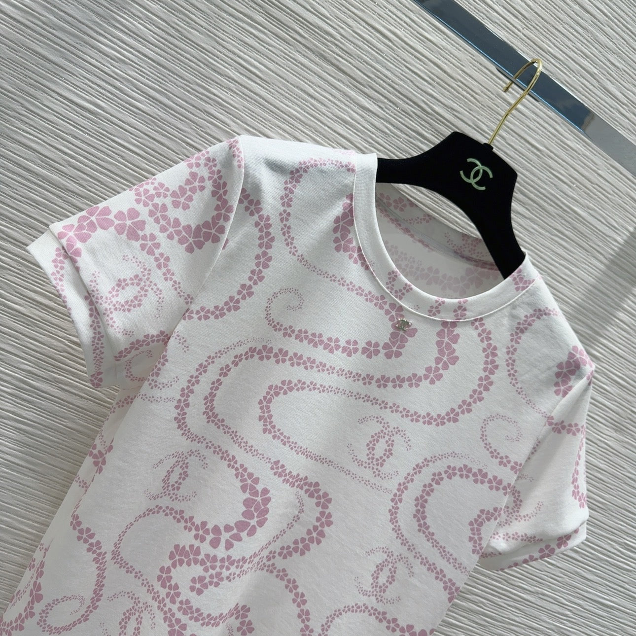 25 Flower Curve Pattern Short Sleeve