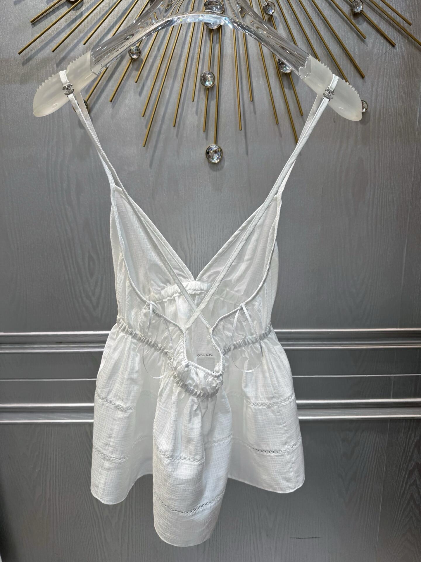 25 Deep V suspenders + shorts set