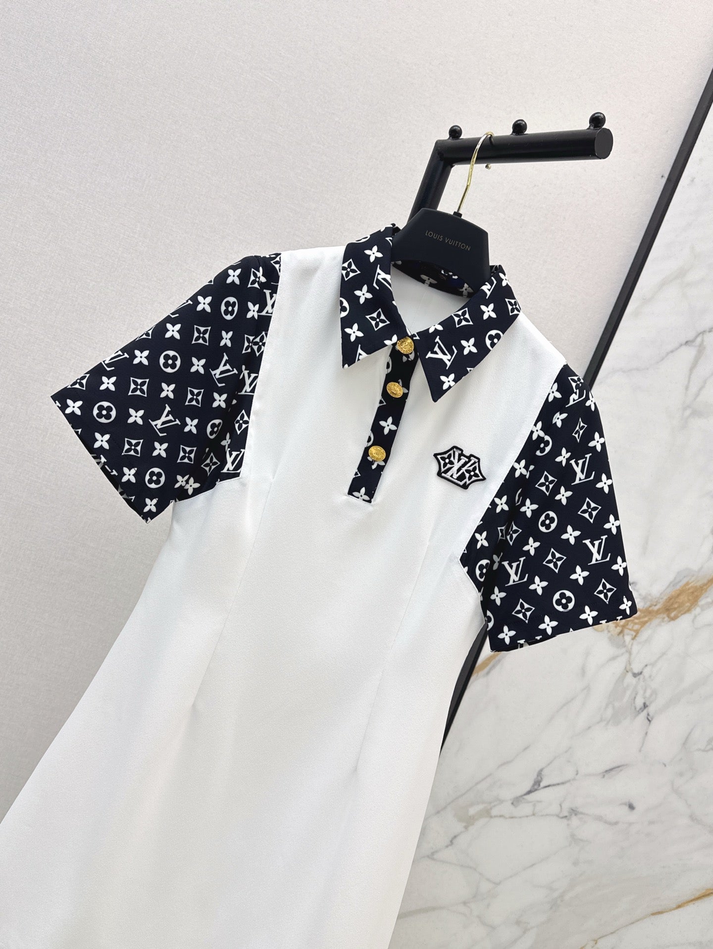 25 New Polo Contrast Collar Dress