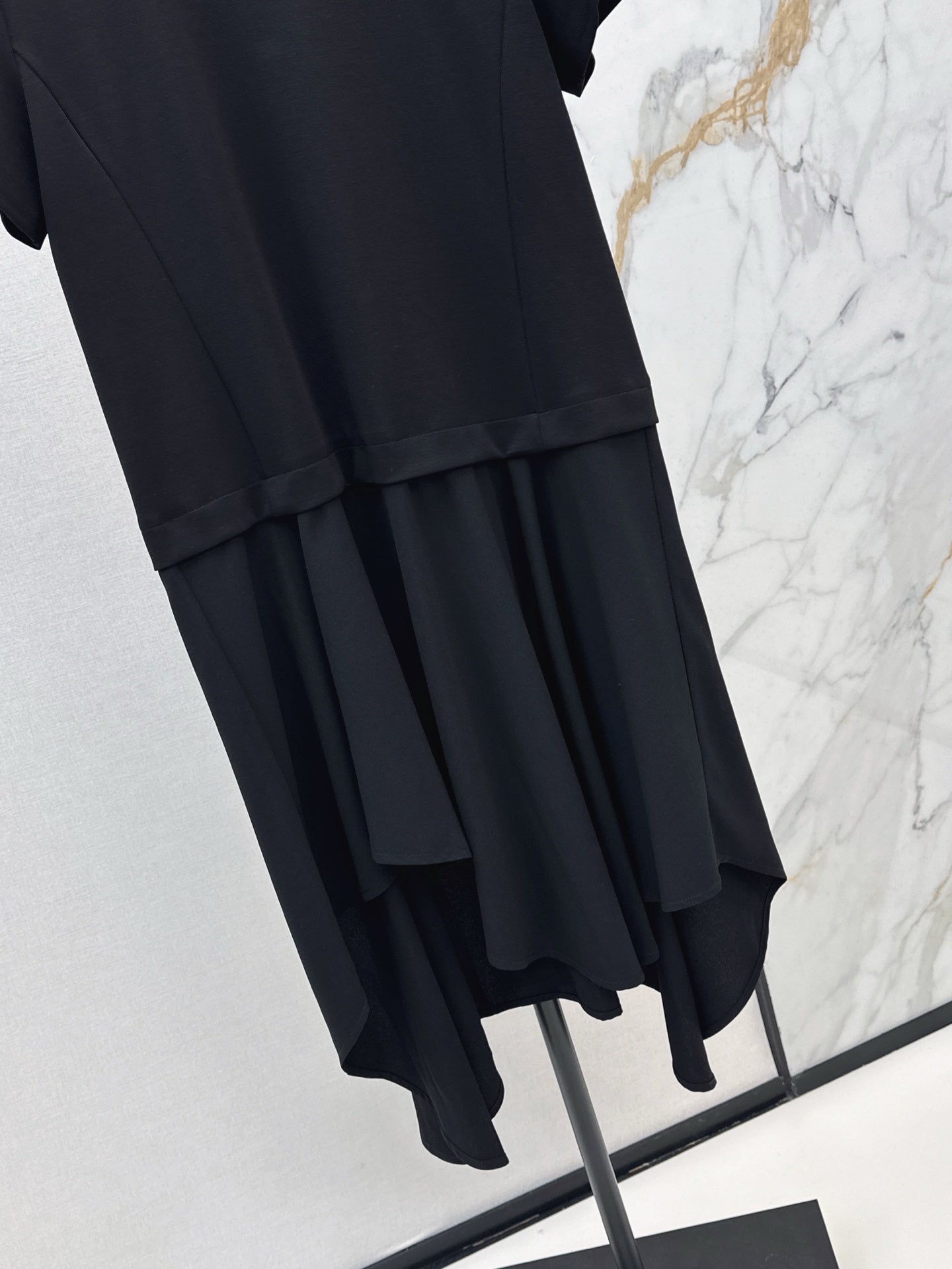 25 Latest letter embroidery decoration short sleeve irregular dress