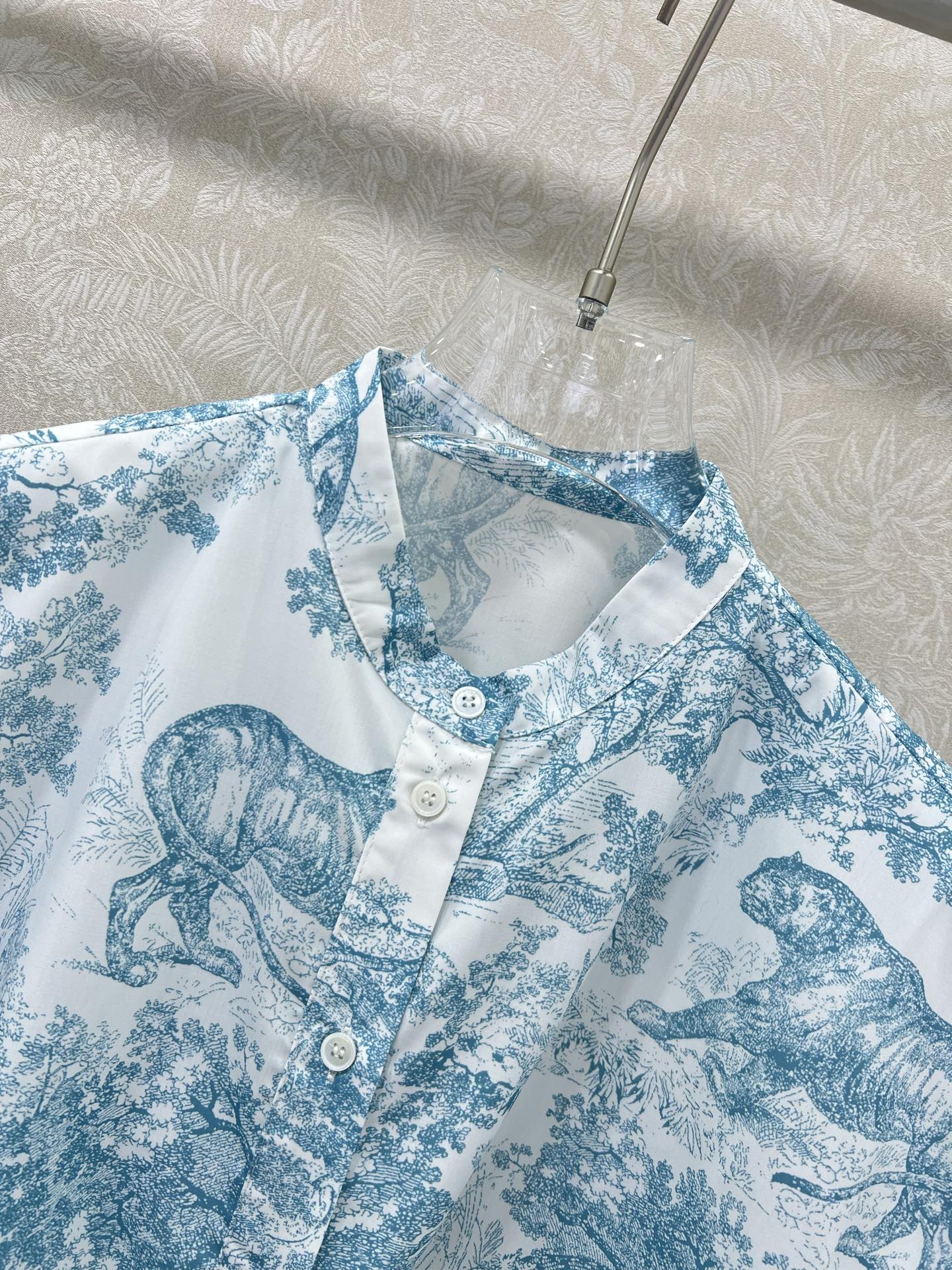 D 25 new jungle animal print Tie short shirt
