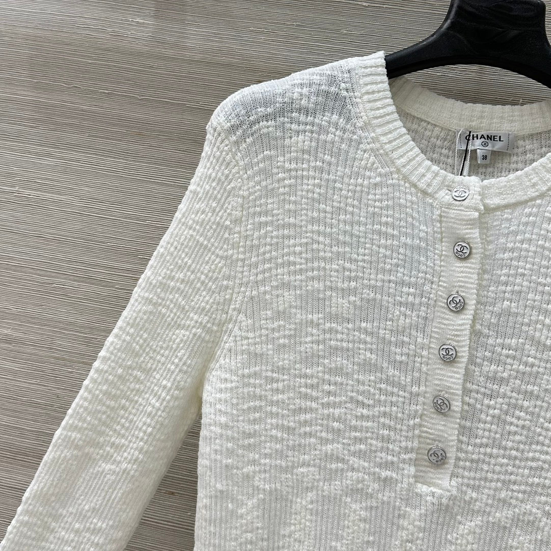 25ss Round neck knitted long sleeved top