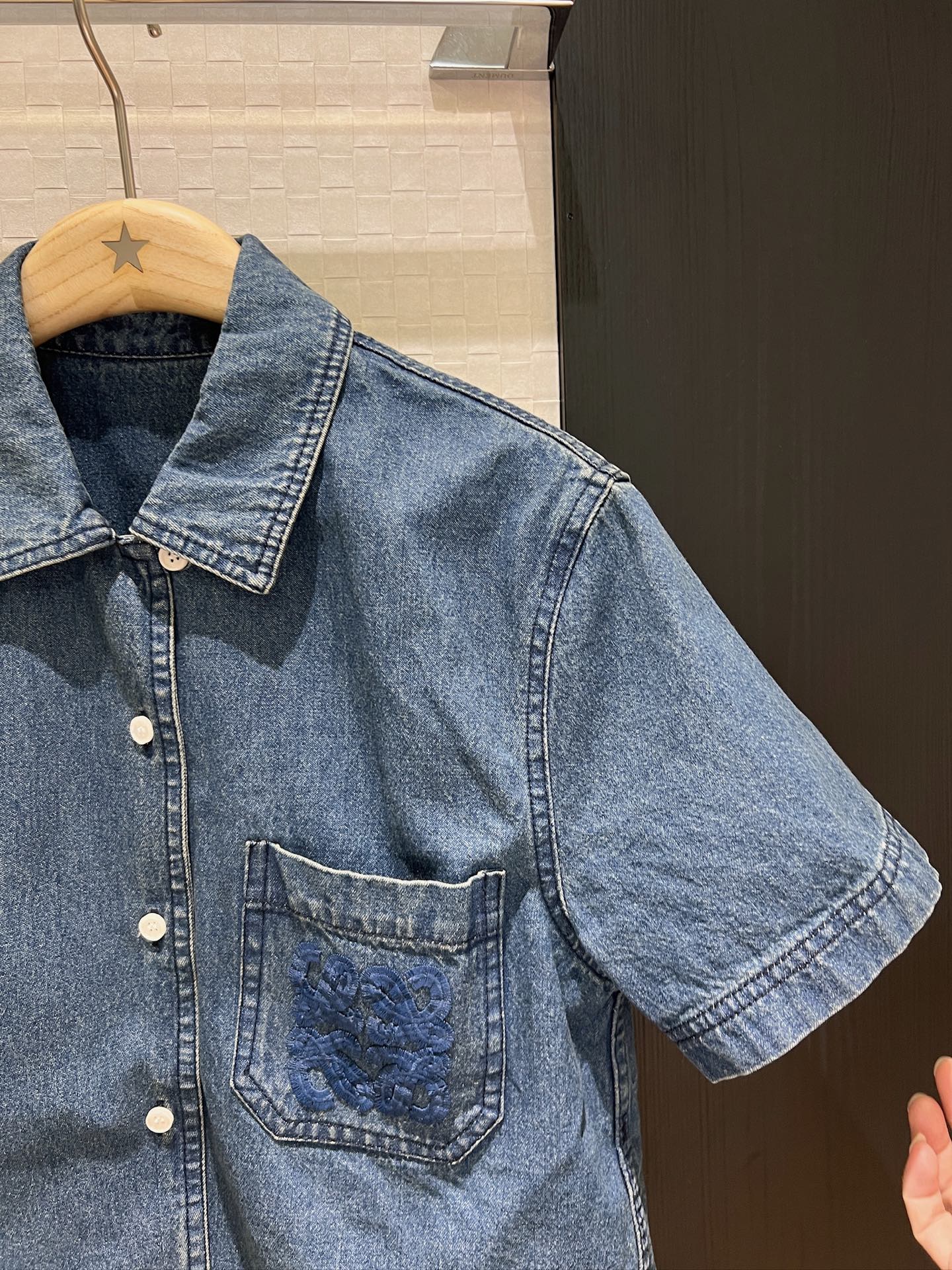LO 25 Heavy duty embroidered wool logo short sleeve denim jacket