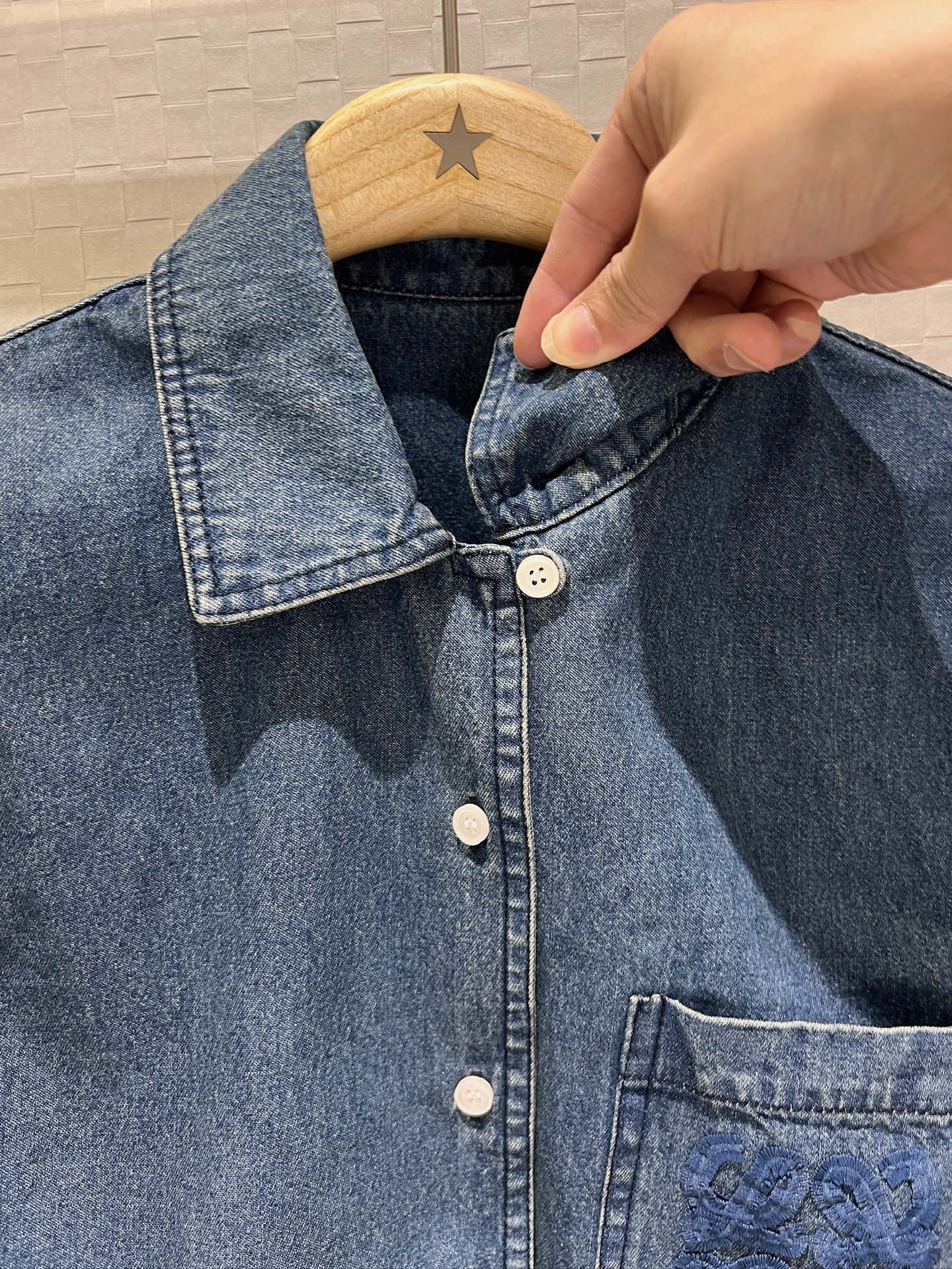 LO 25 Heavy duty embroidered wool logo short sleeve denim jacket
