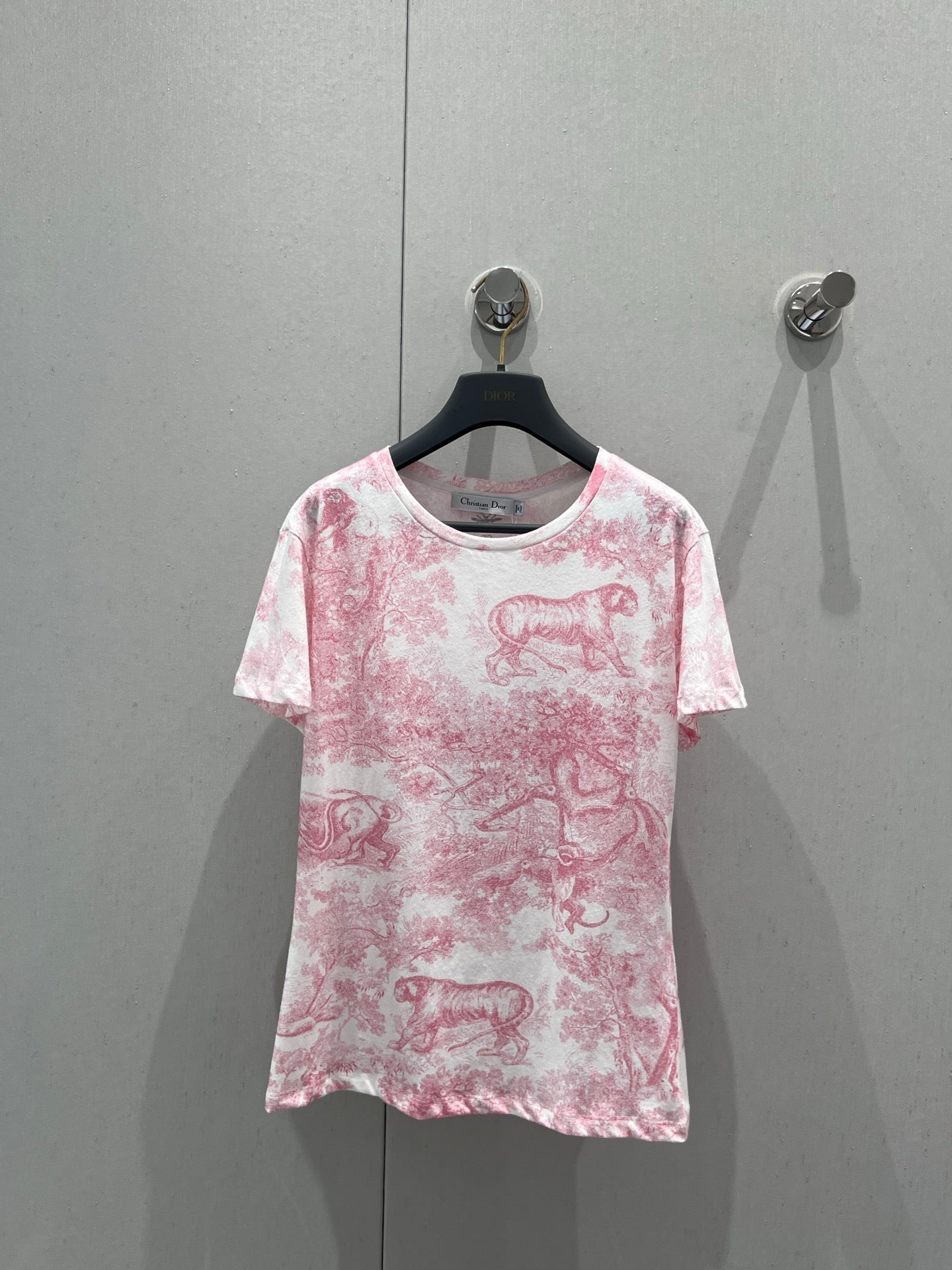 D 25 New Animal Jungle Print Round Neck Short Sleeve T-Shirt(pink green blue)