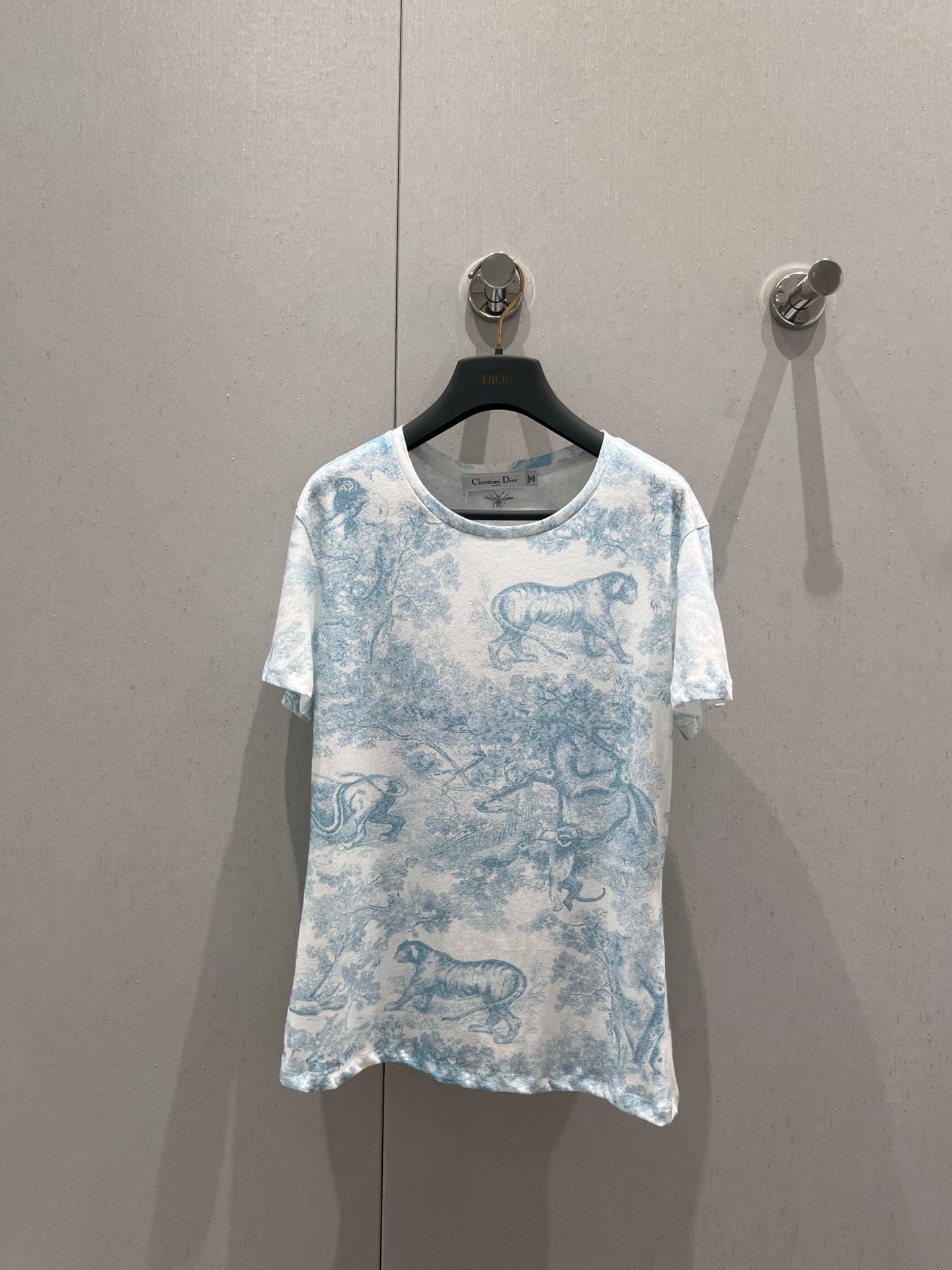 D 25 New Animal Jungle Print Round Neck Short Sleeve T-Shirt(pink green blue)