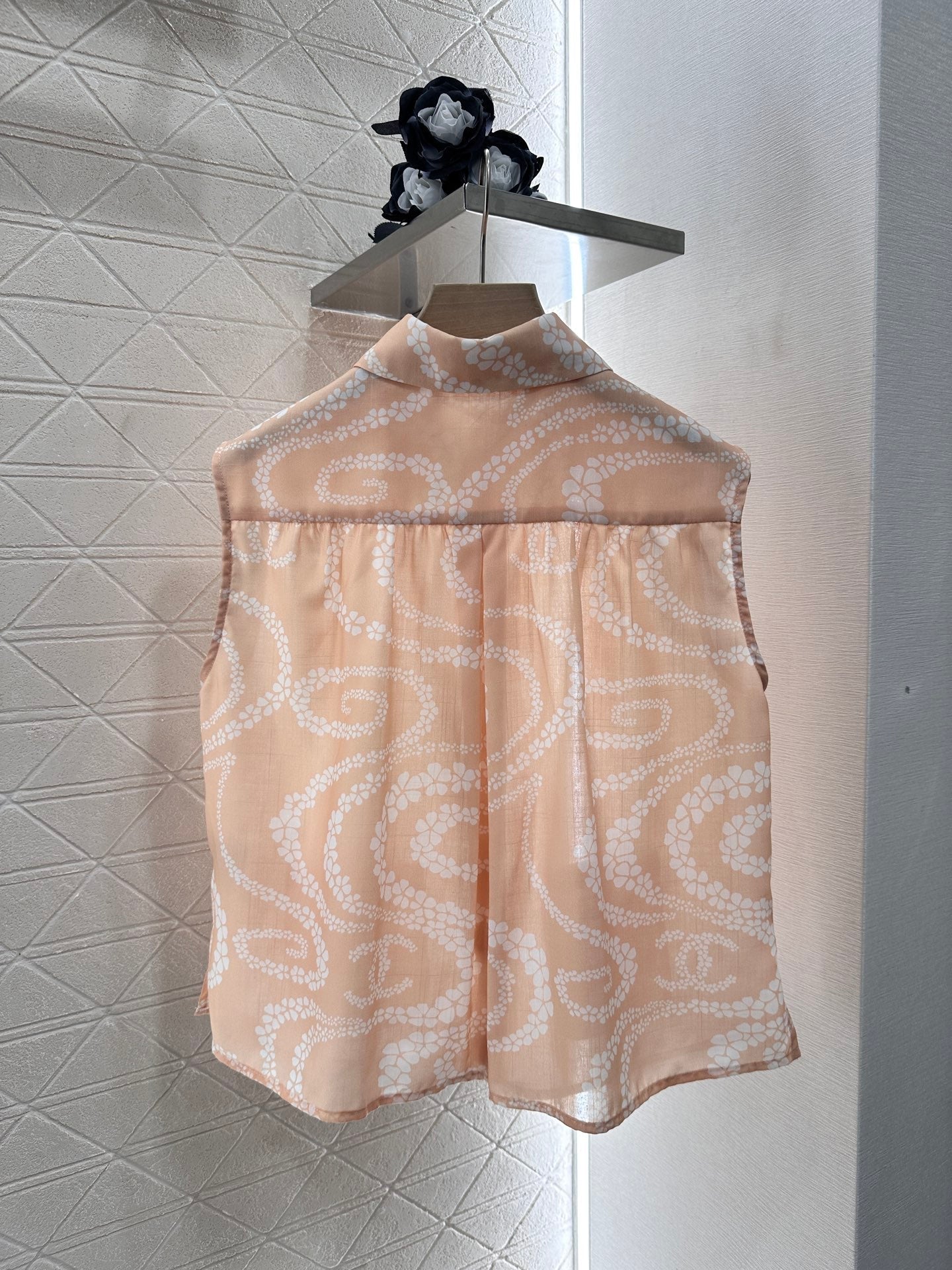 C 25 Printed Sleeveless Vest Shirt