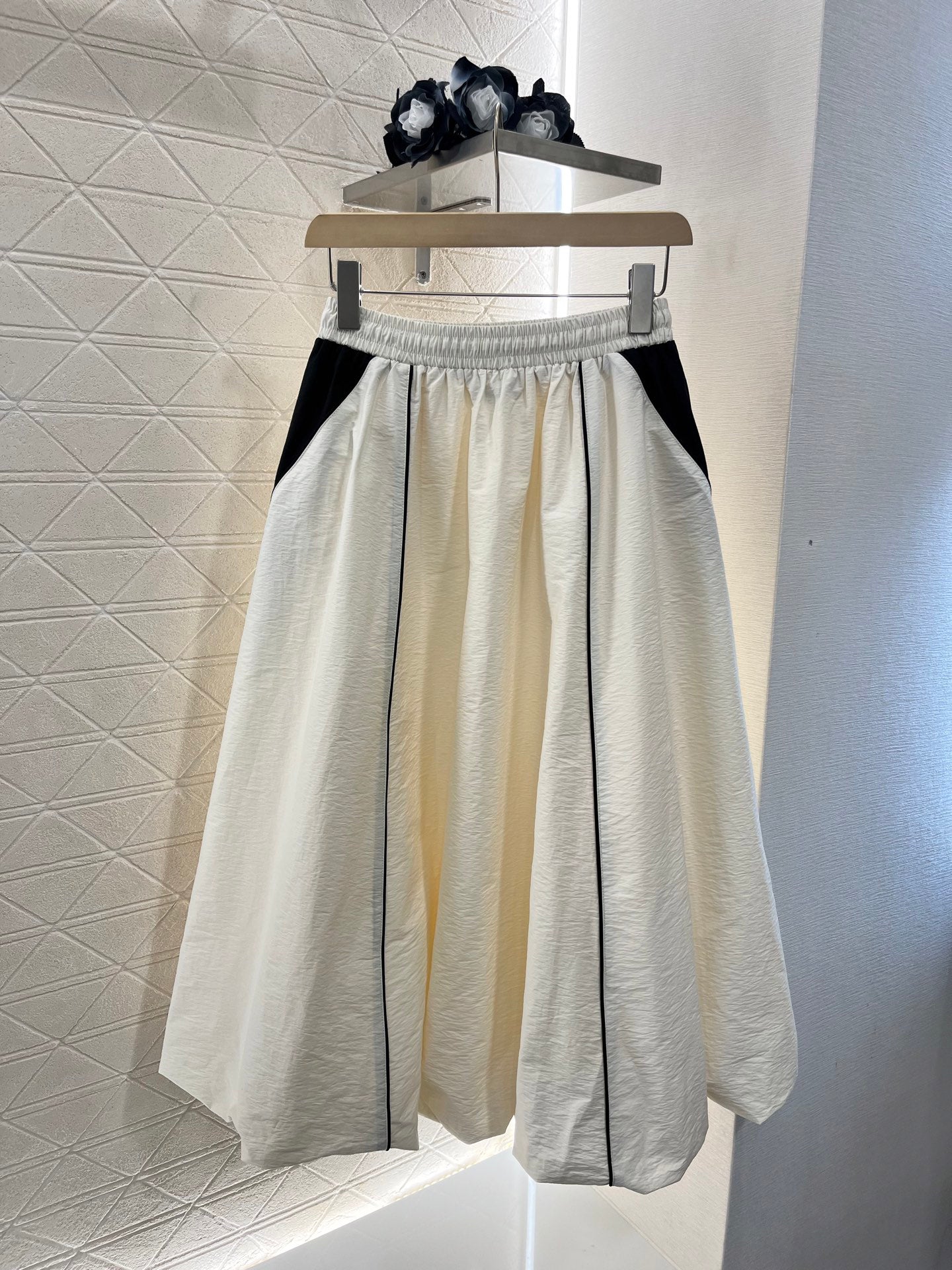 25Colorblocked Workwear Half Skirt