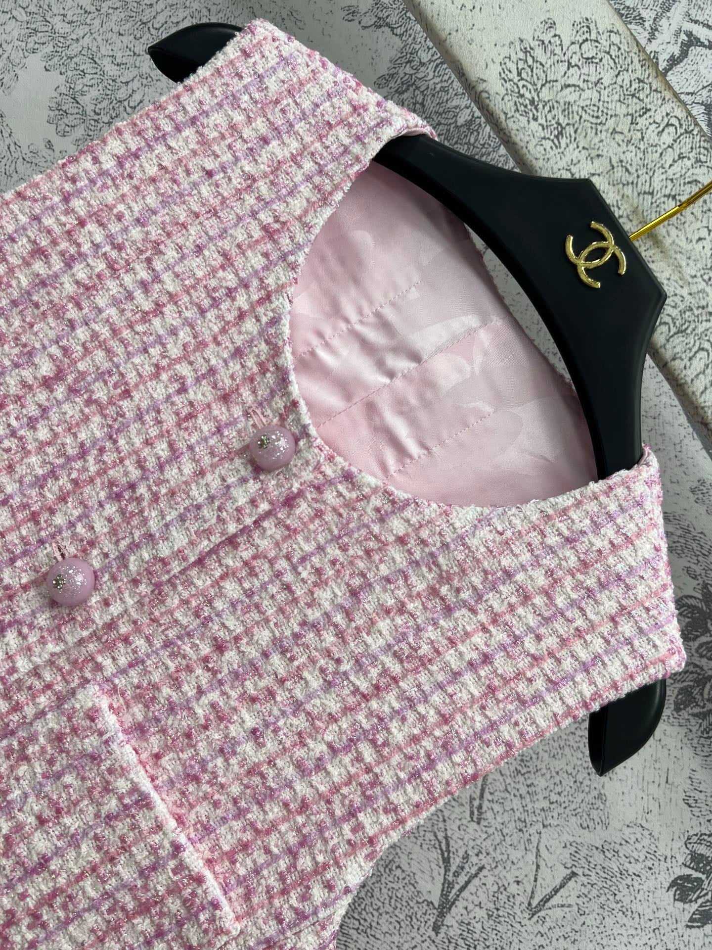 25 Early Spring New Tweed Vest