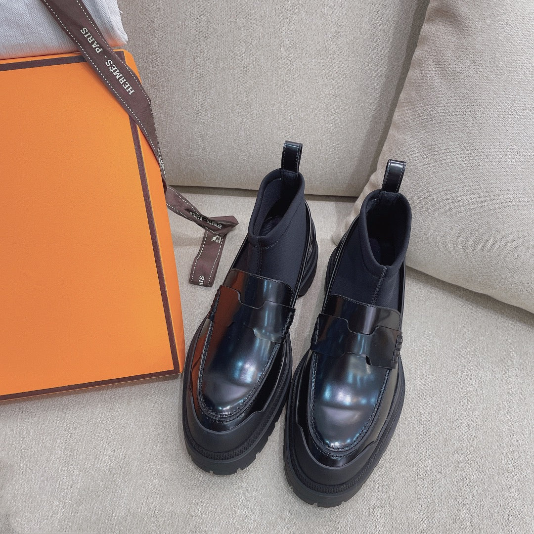 Short Boot Black Cowhide 348002