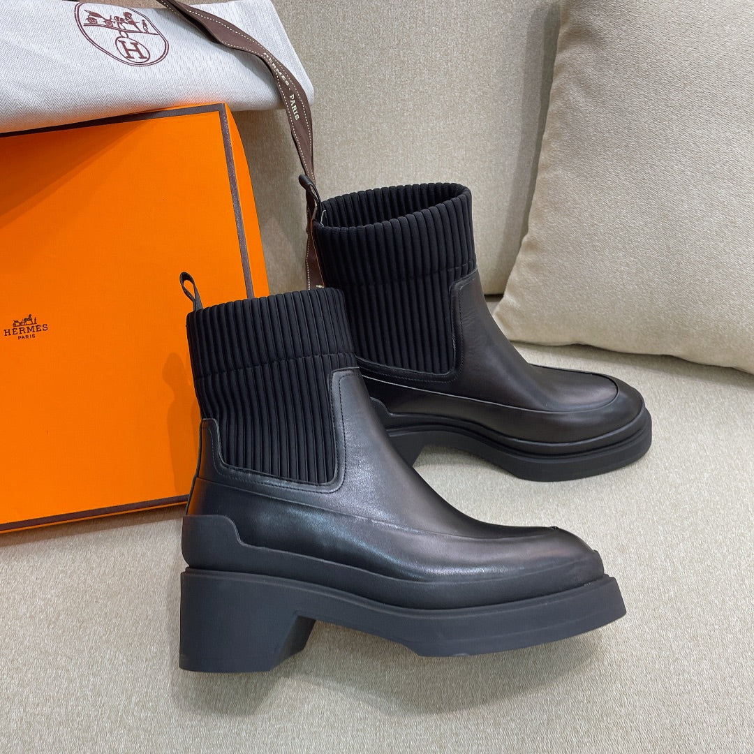 Chelsea Boot Black Cowhide 347998