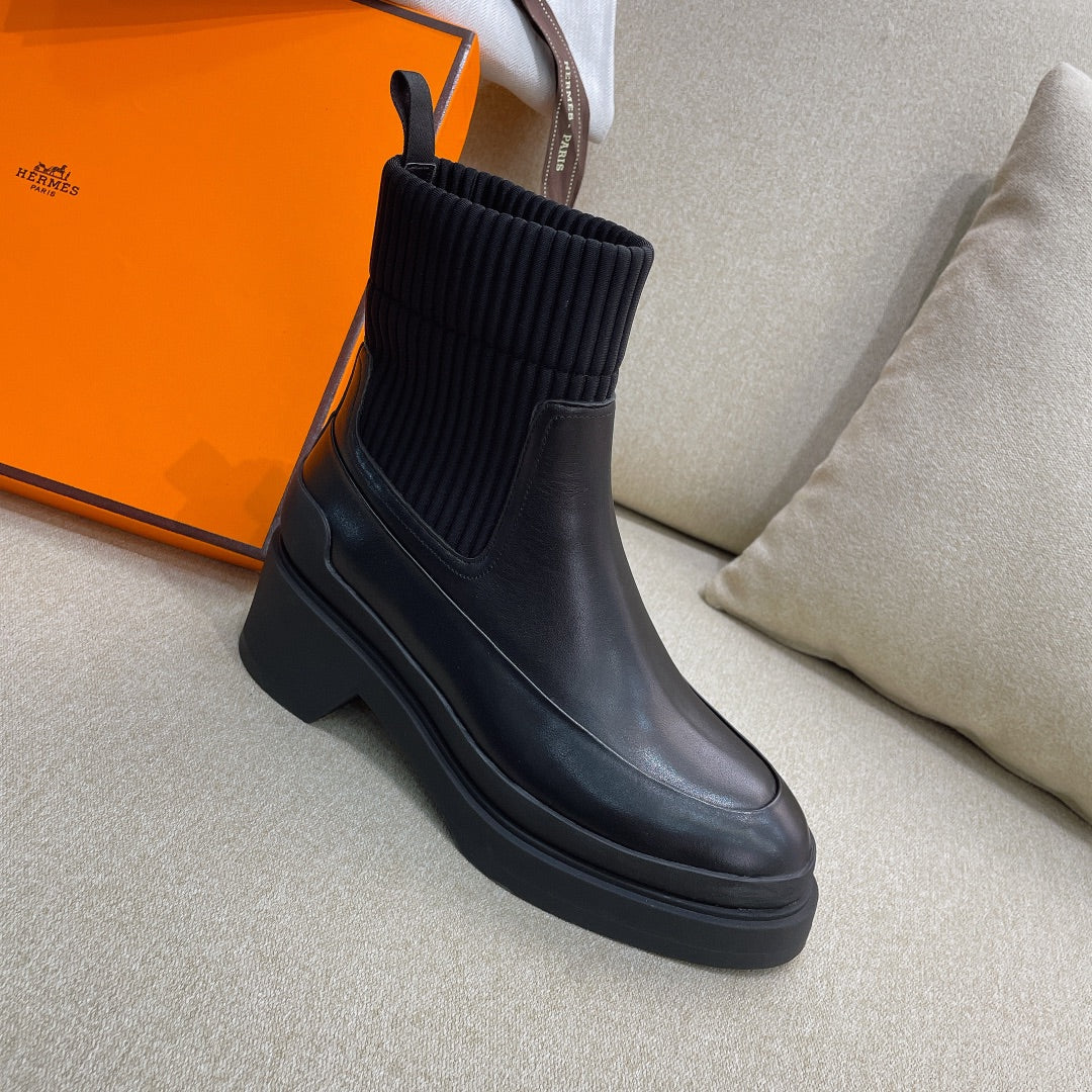 Chelsea Boot Black Cowhide 347998