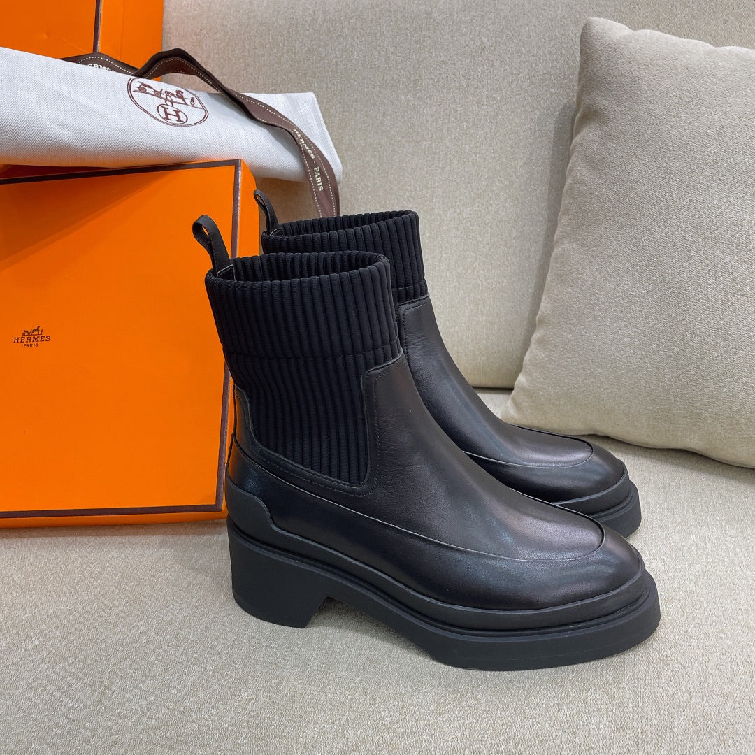 Chelsea Boot Black Cowhide 347998