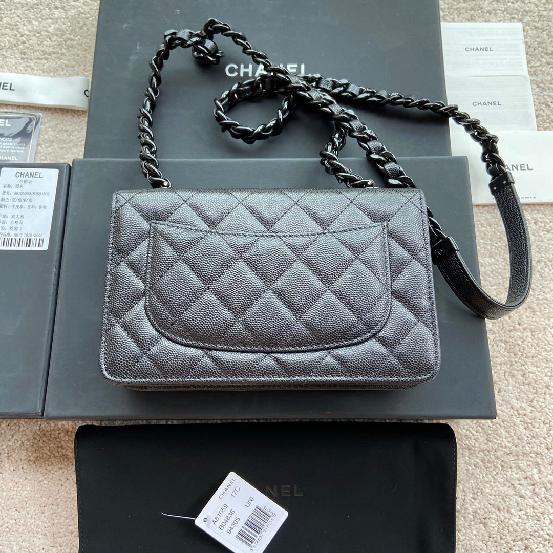 Classic Woc 20cm All Black Grained Calfskin