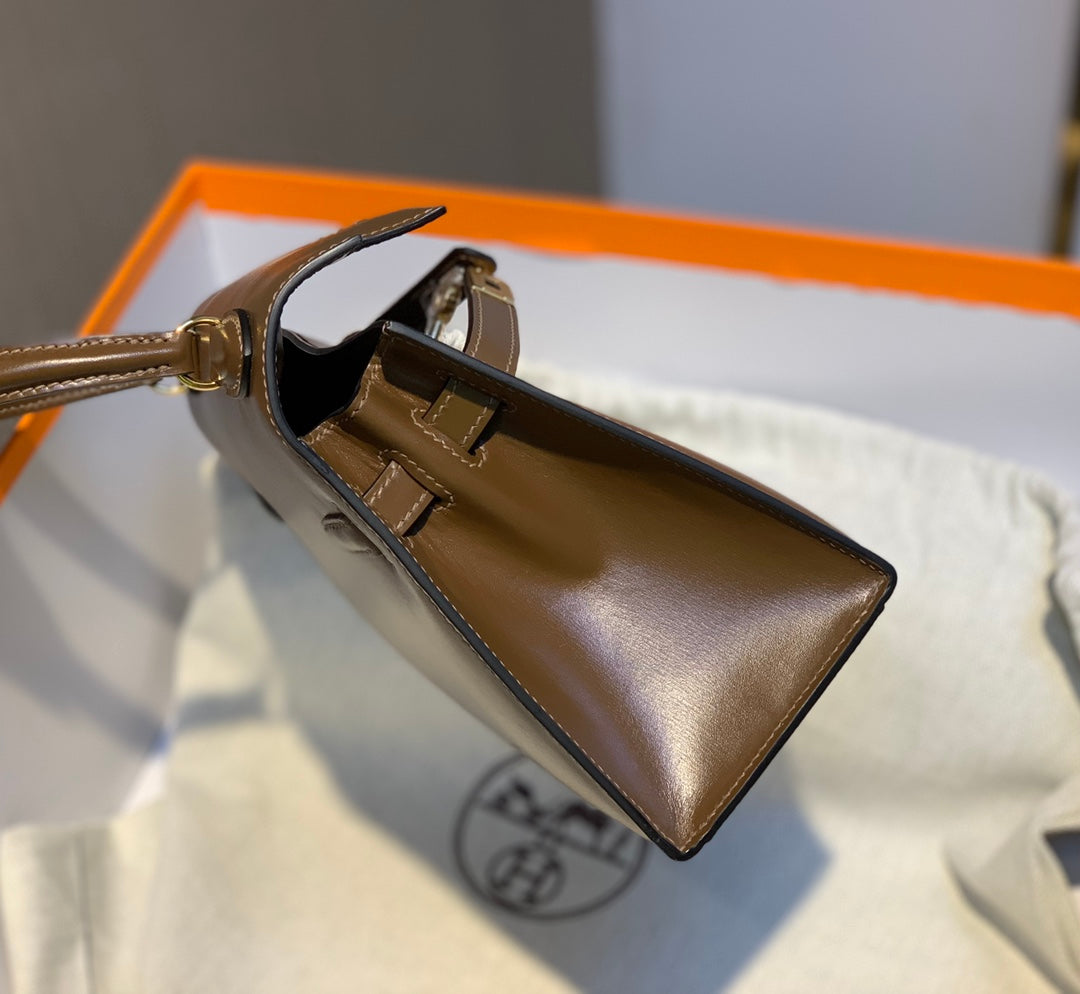 BAG IN CHOCOLATE BROWN SMOOTH CALFSKIN WITH GOLD HARDWARE (MADE - TO - ODER)