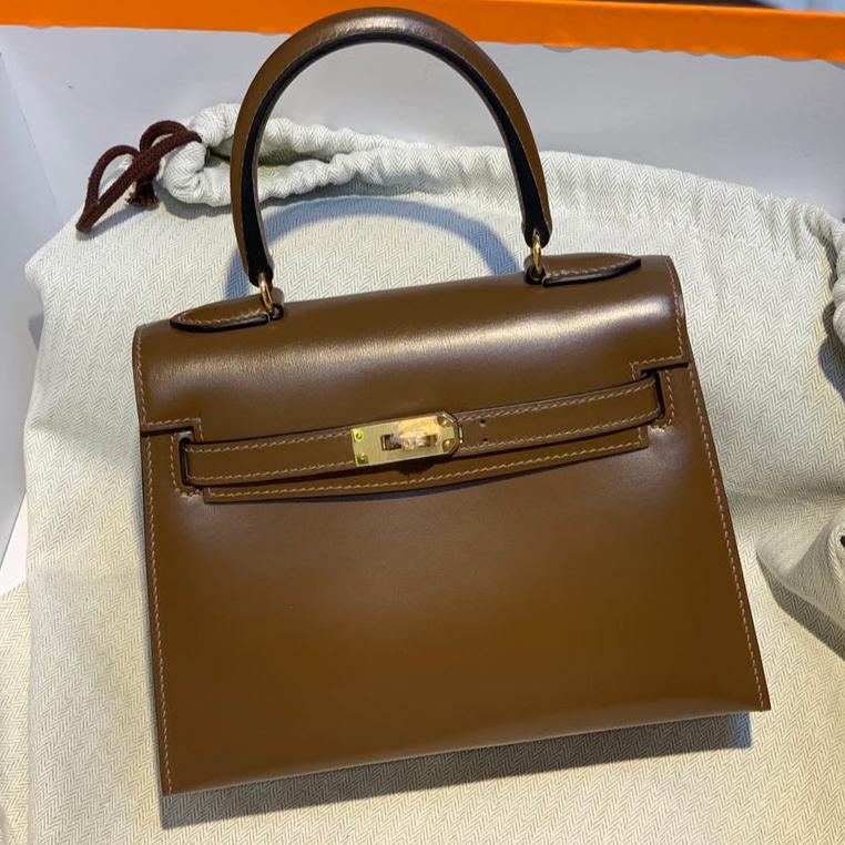 BAG IN CHOCOLATE BROWN SMOOTH CALFSKIN WITH GOLD HARDWARE (MADE - TO - ODER)