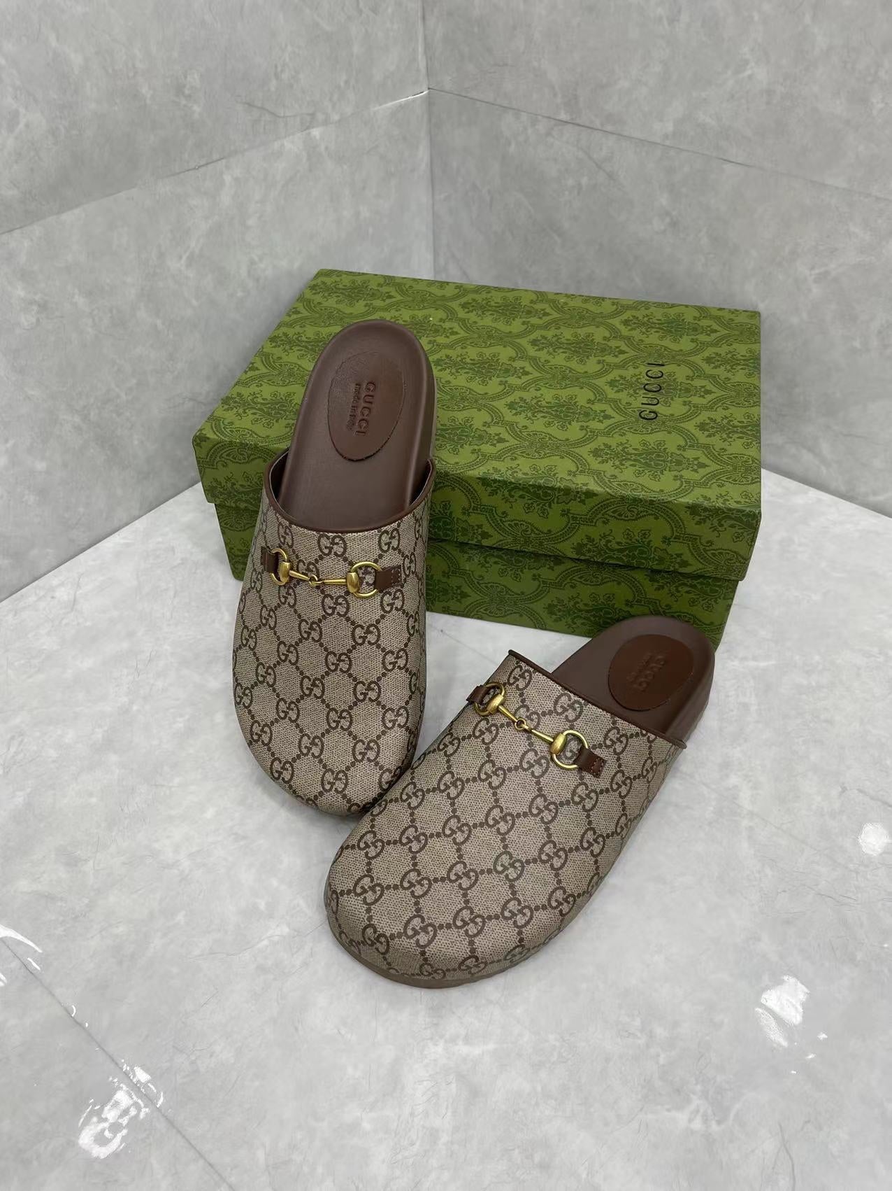 Horsebit Slippers Brown Cow Suede Embossed 280132