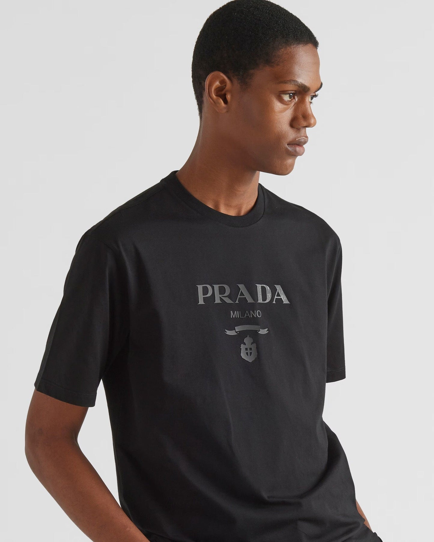 25ss New letter logo light three-dimensional embroidery short-sleeved T-shirt