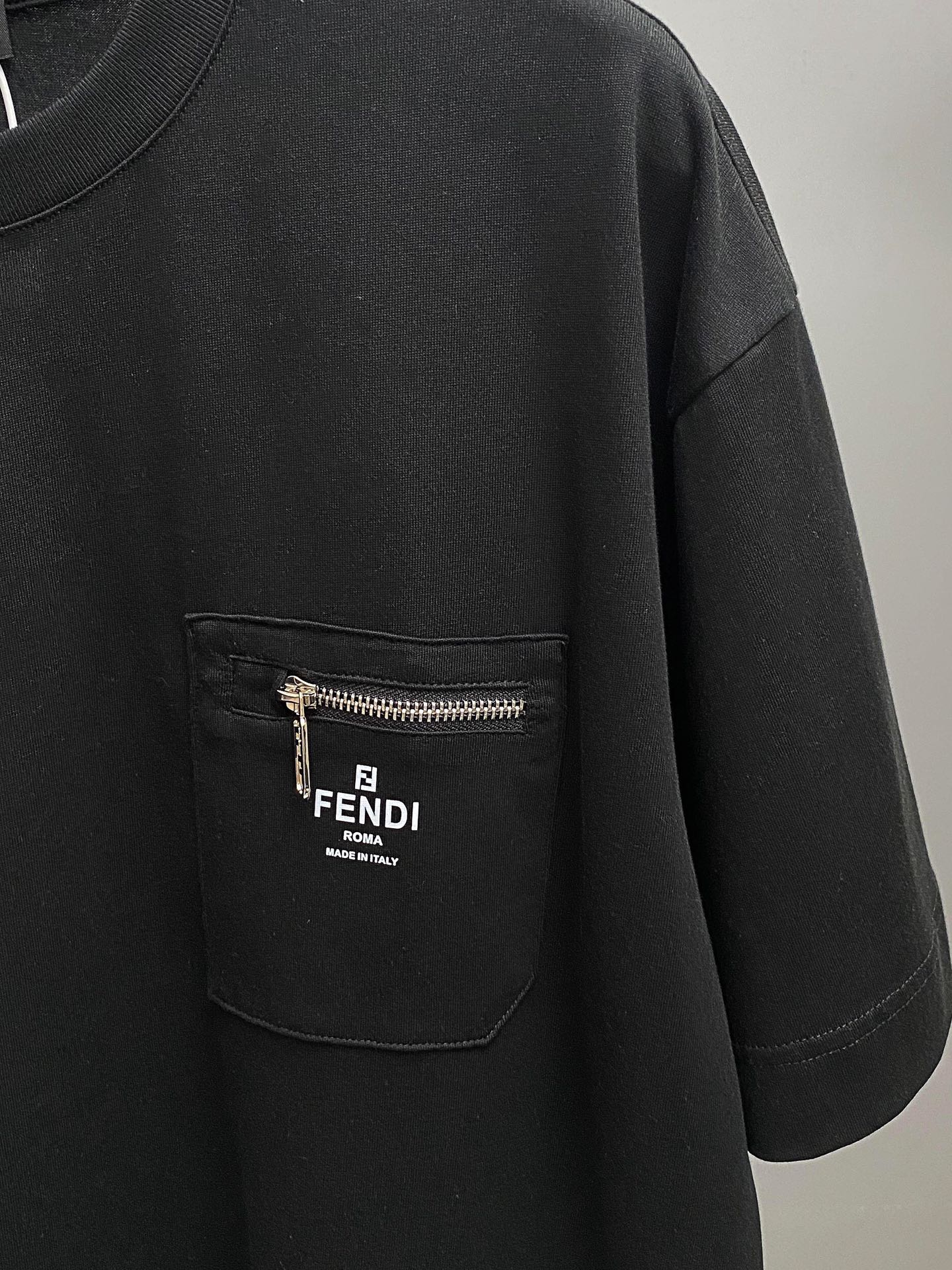 25ss Chest pocket T-shirt