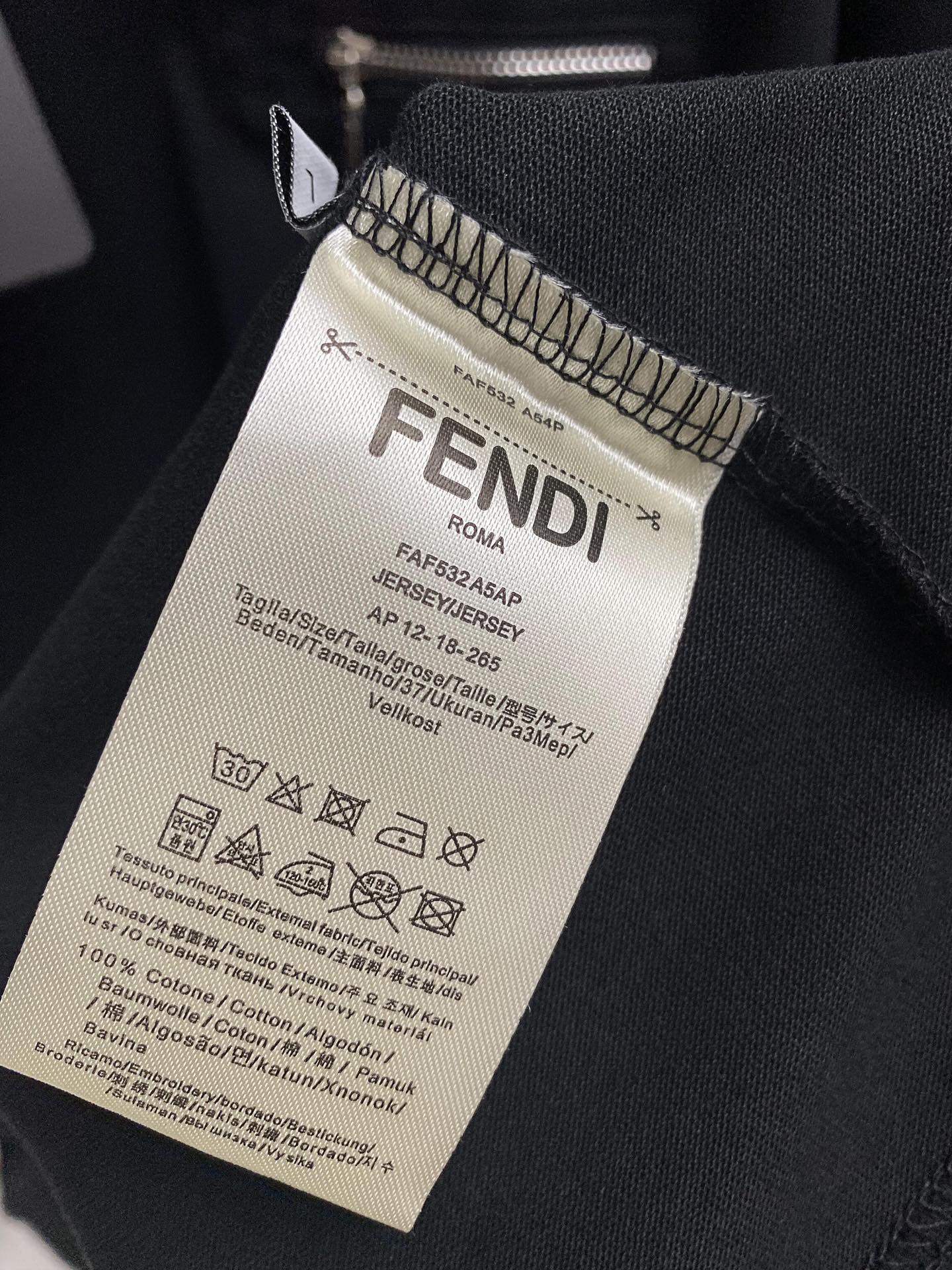 25ss Chest pocket T-shirt