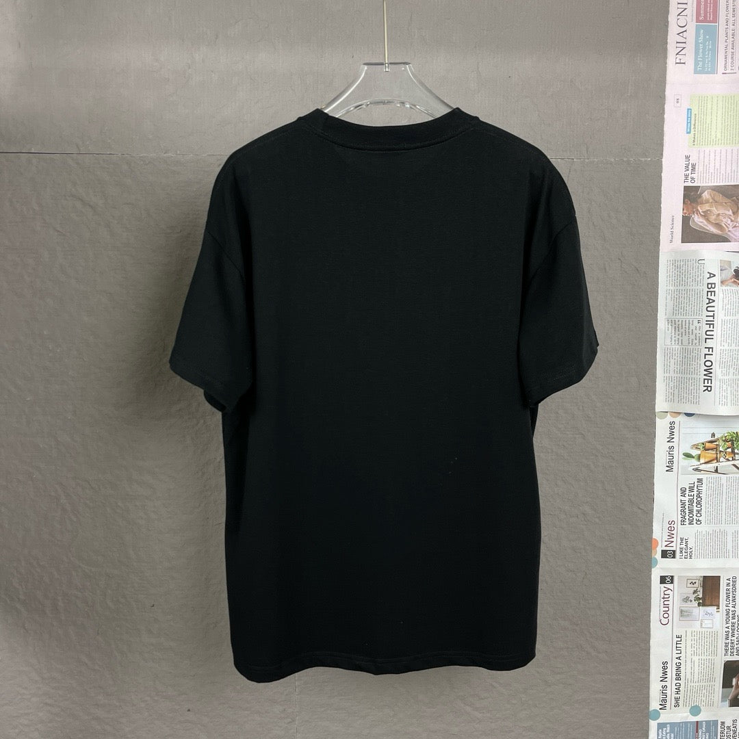 25ss misplaced logo embroidery T-shirt